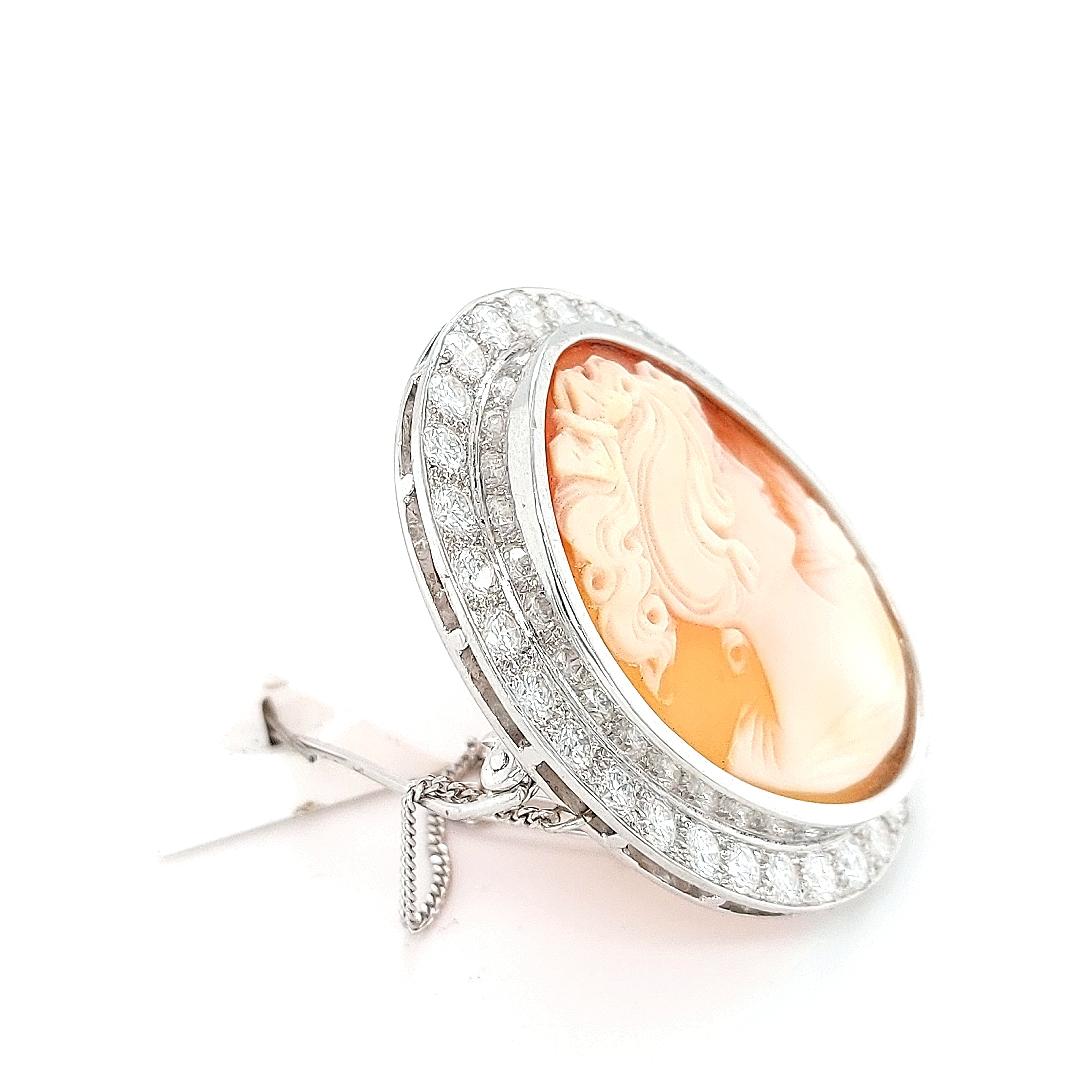 Brilliant Cut 18kt White Gold French Victorian Style Cameo Brooch with Large Diamonds For Sale