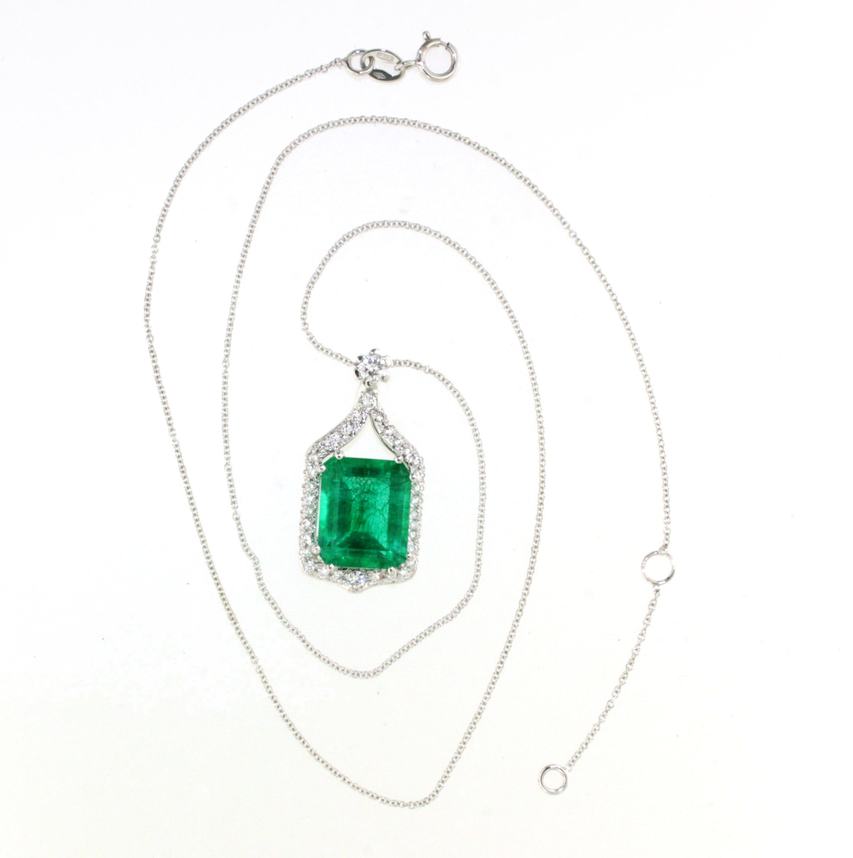 Modern 18Kt White Gold Green Stone White Diamonds Fashion Elegant  Classic Pendant For Sale