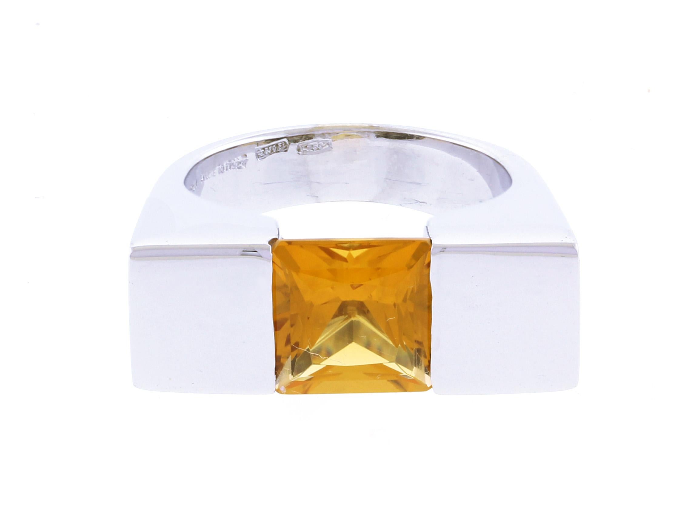 This 18kt White Gold Gucci Citrine Ring features a stunning 8mm square citrine gemstone set in a size 4.75 ring. The ring is crafted from high-quality white gold, ensuring durability and elegance.
