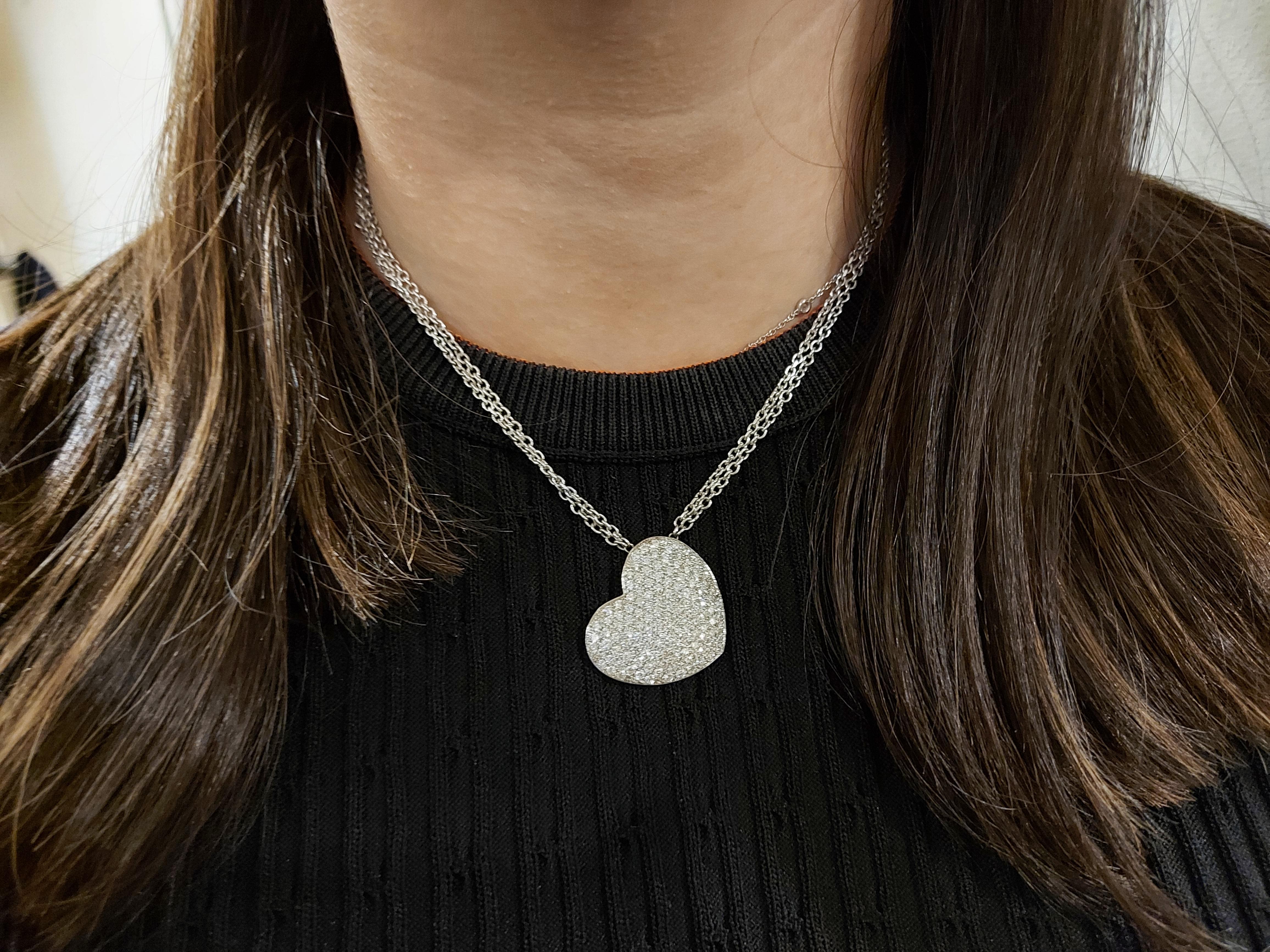 18kt White Gold Heart Shape Necklace with 4.96 Ct.Brilliant Cut Diamonds Pavé 3