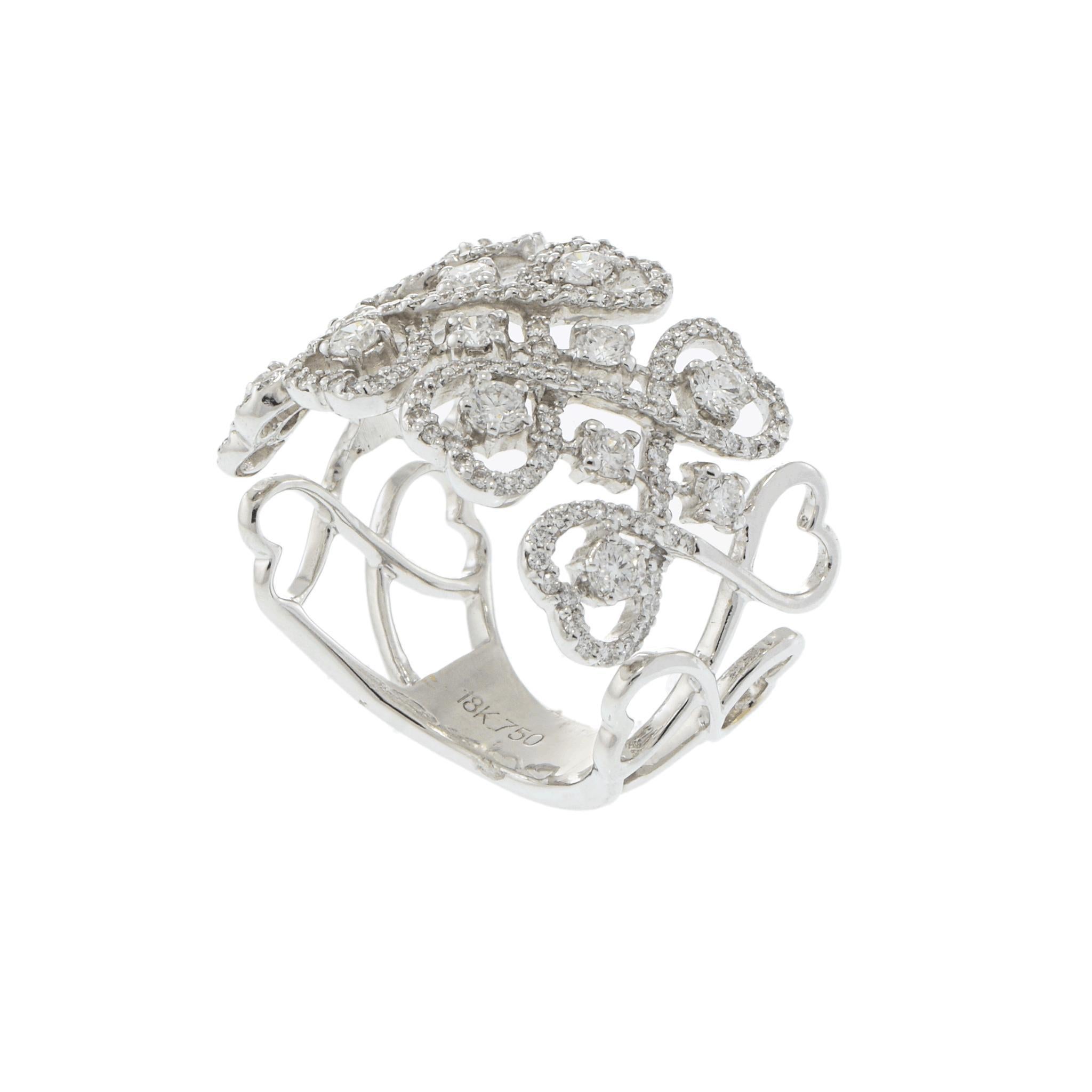 18KT White Gold Hearts Shaped Wide Diamond Band In New Condition For Sale In New York, NY
