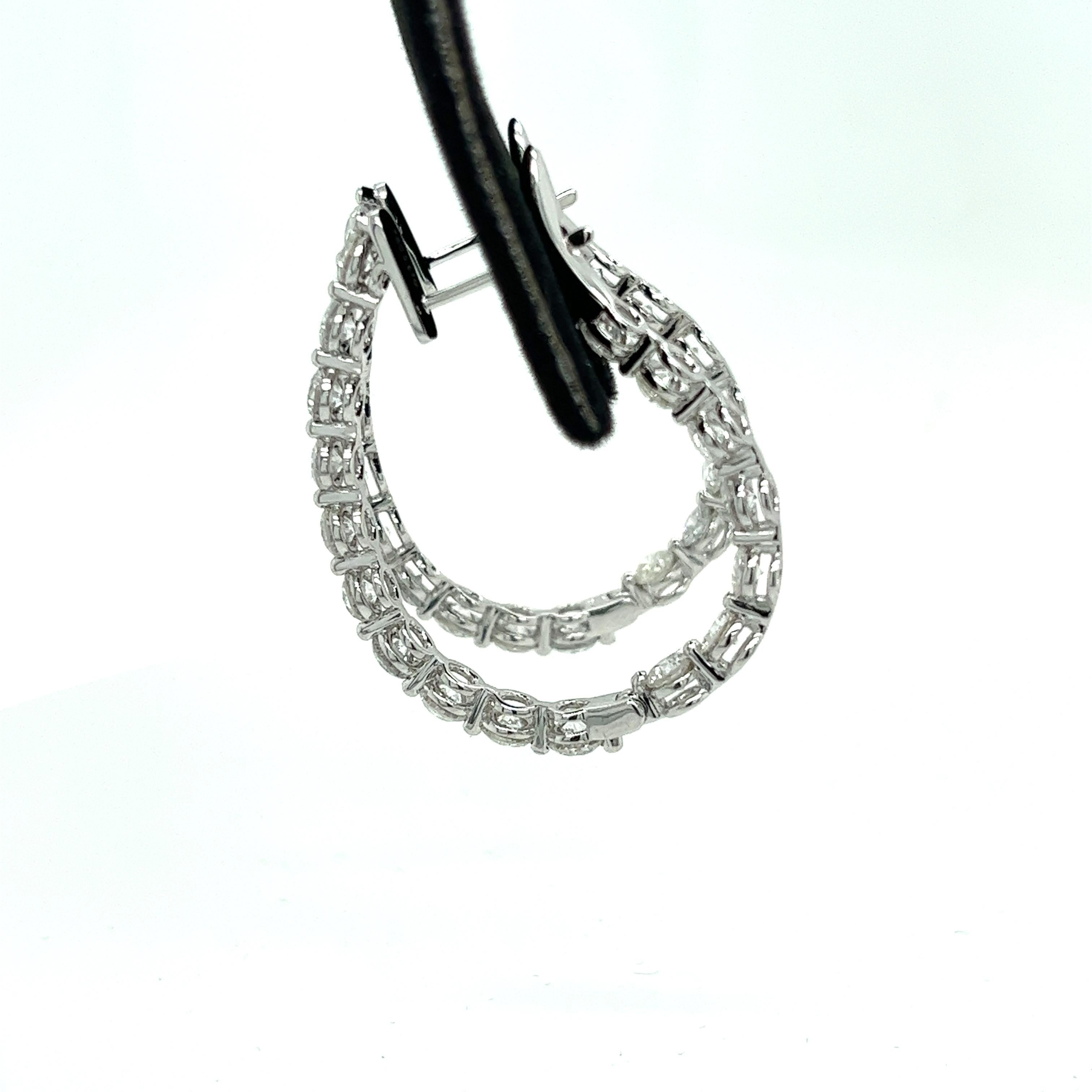 Modern 18Kt White Gold Inside Out Round Diamond Curved Hoop Earrings Clip on For Sale