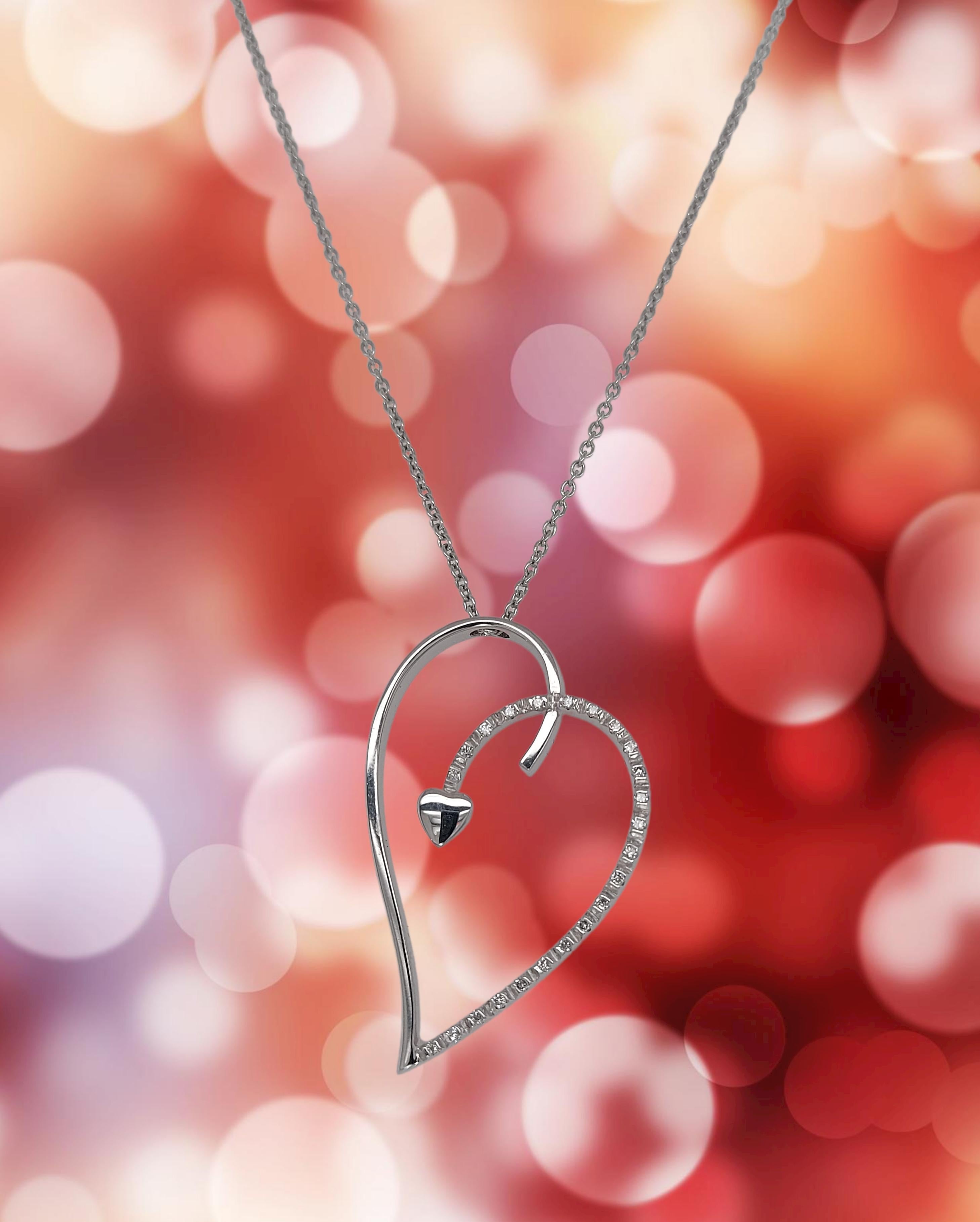 Collana a forma di cuore Kappadue in oro bianco 18 carati con diamanti 0,12 carati In condizioni Nuovo in vendita a Antwerp, BE