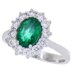 18 Karat White Gold Kate Ring Oval Emerald 1.15 Carat White Diamonds 0.72 Ct