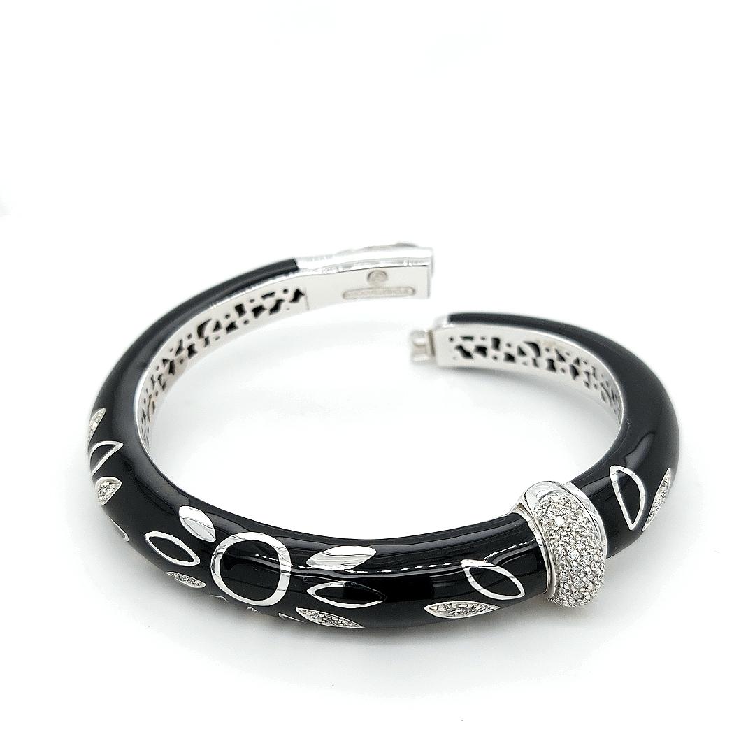 18kt Gold La Nouvelle Bague Firenze Enamel Bangle Bracelet with Diamonds 3