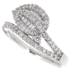 18 Karat White Gold Leaf Ring Brilliant & Baguette White Diamonds 0.61 Carat