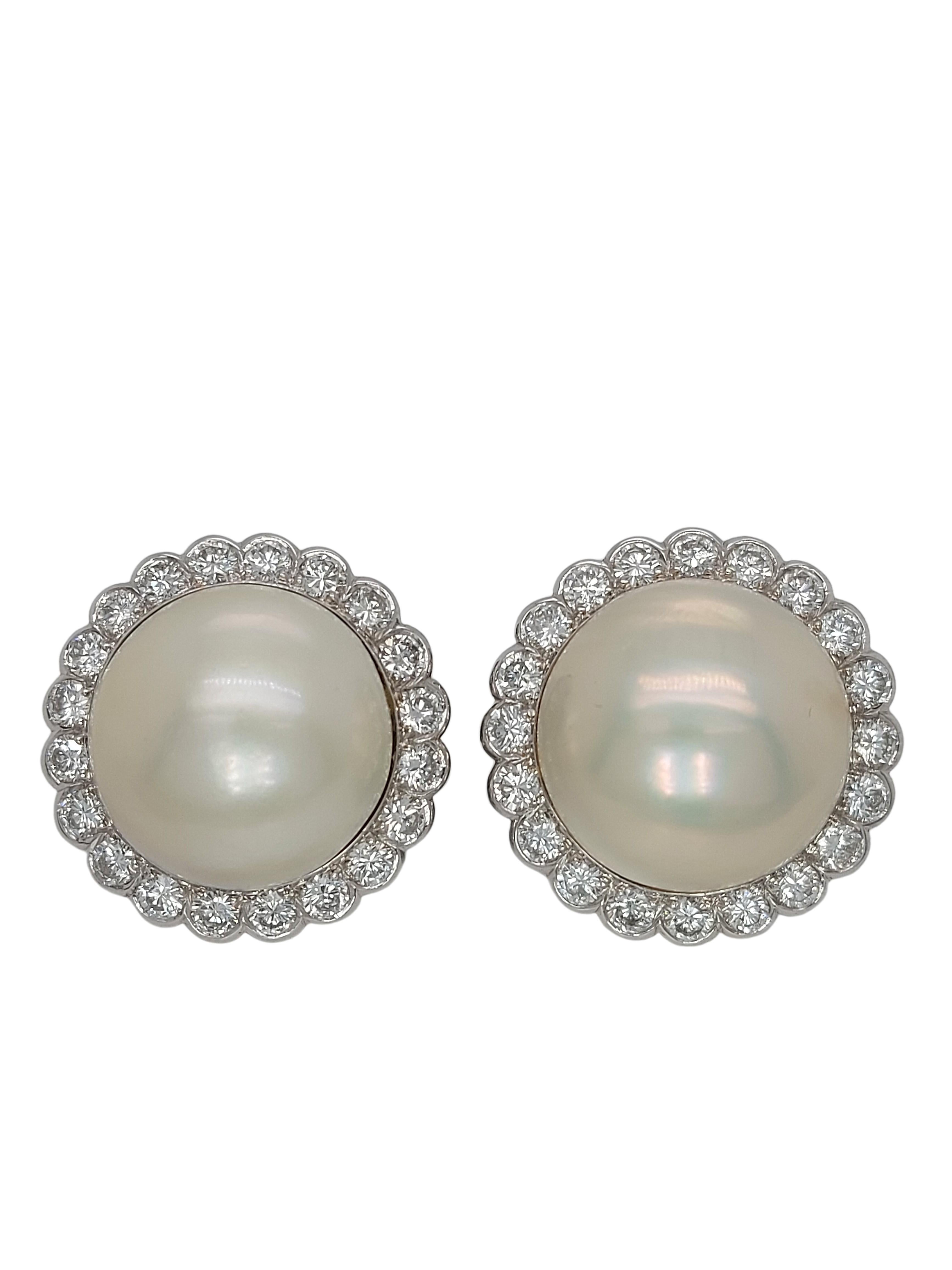 18kt White Gold Mabe Pearl Clip-On Earrings Surrounded with Diamonds For Sale 6
