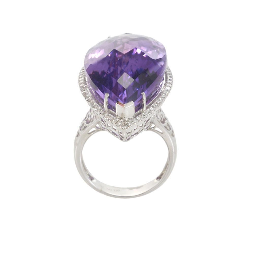 18KT Weißgold Marquise Amethyst Cocktail Ring mit Diamant Halo im Angebot 1