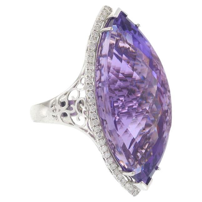 18KT Weißgold Marquise Amethyst Cocktail Ring mit Diamant Halo im Angebot