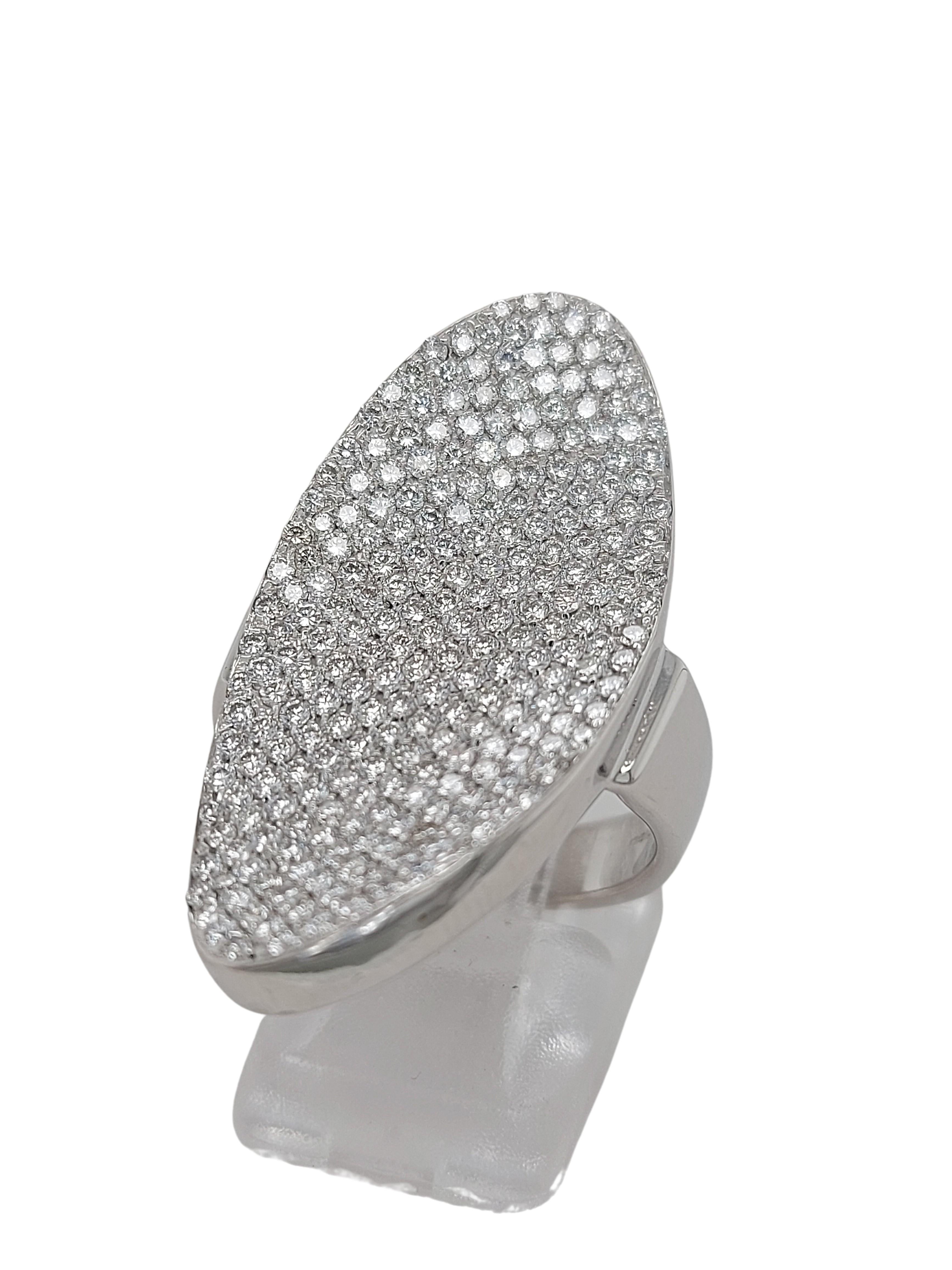 Women's or Men's 18kt White Gold Mattioli Hiroko Ring Pave Set with Diamonds For Sale