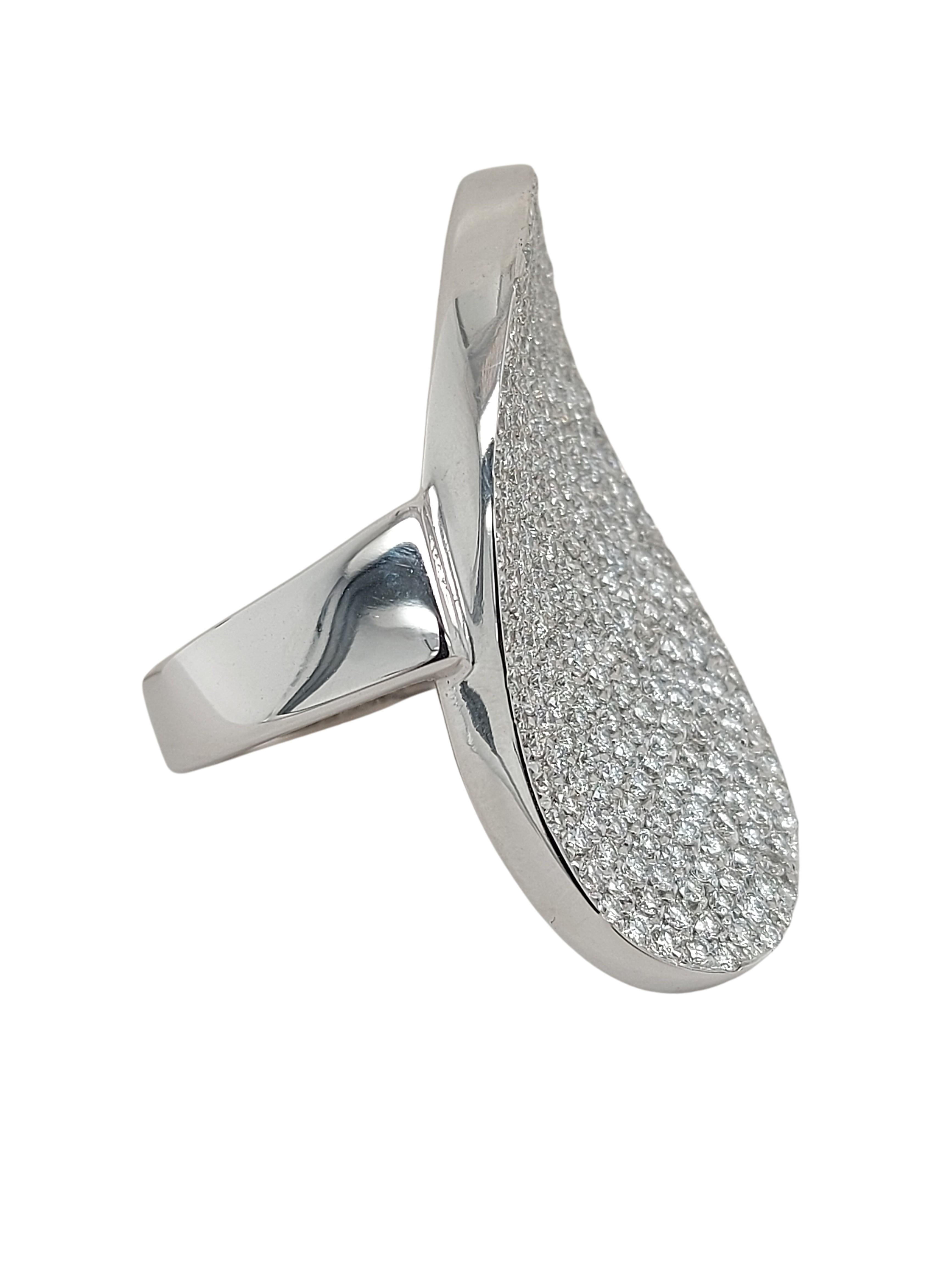 18kt White Gold Mattioli Hiroko Ring Pave Set with Diamonds For Sale 1