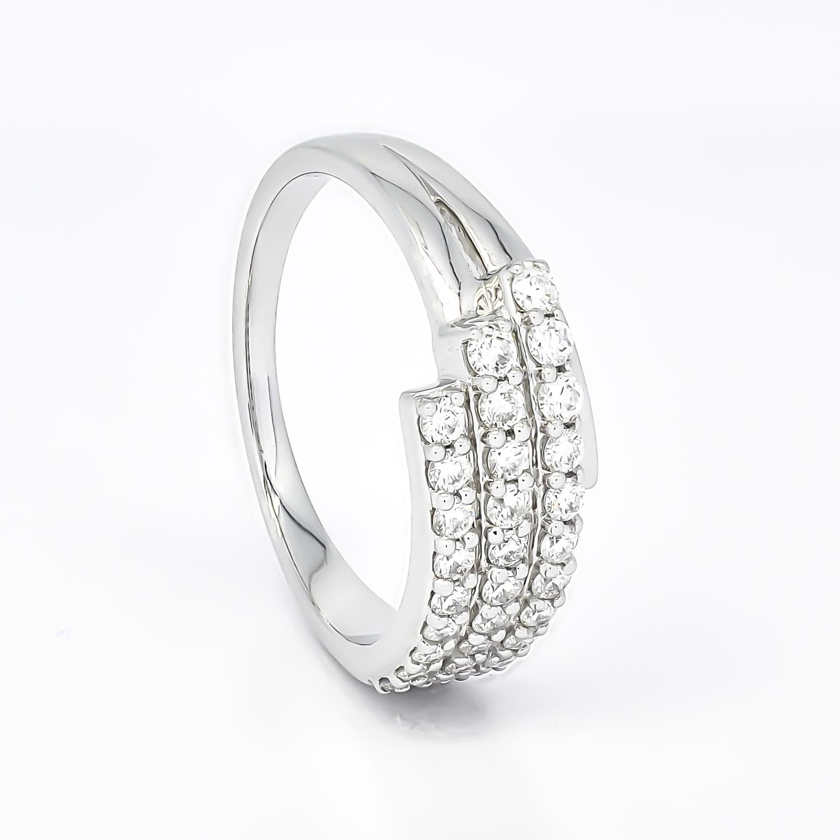 Moderne Diamants naturels en or blanc 18KT Multi Row  Bague empilable mode et élégante en vente