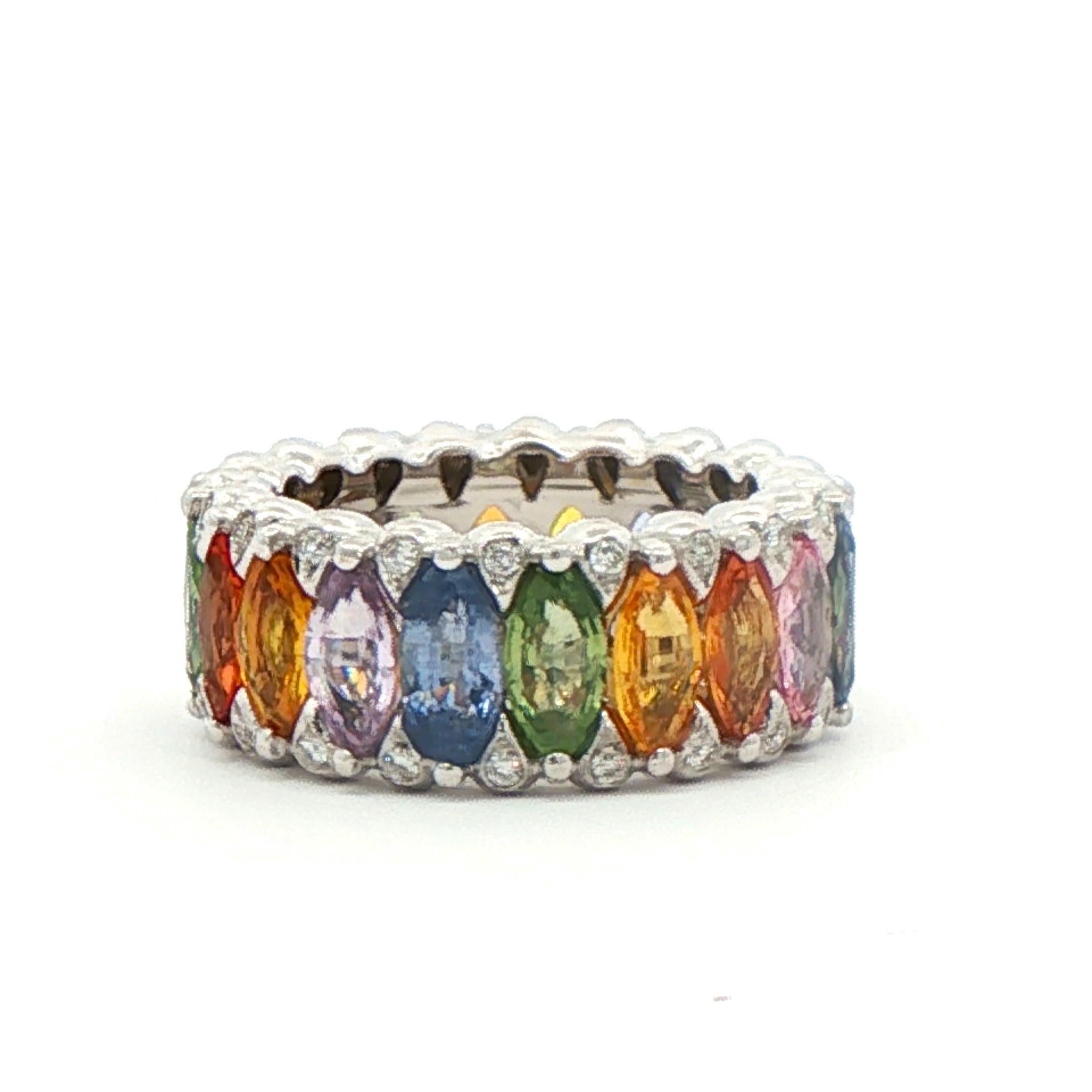 Bague en or blanc 18kt avec saphir multicolore Excellent état - En vente à Bethesda, MD