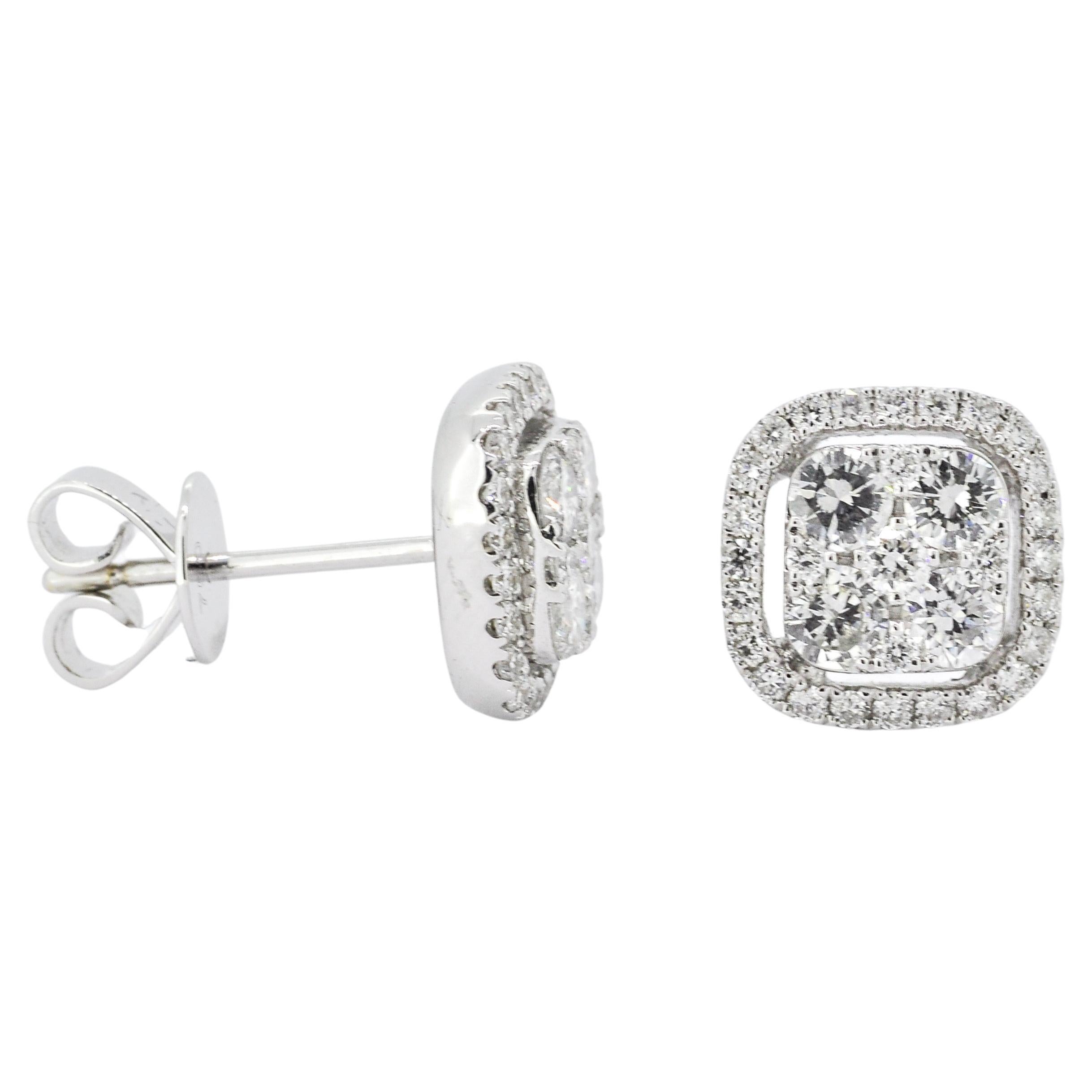 Clous d'oreilles en or blanc 18 carats avec diamants naturels en forme de grappe carrée E067403 en vente