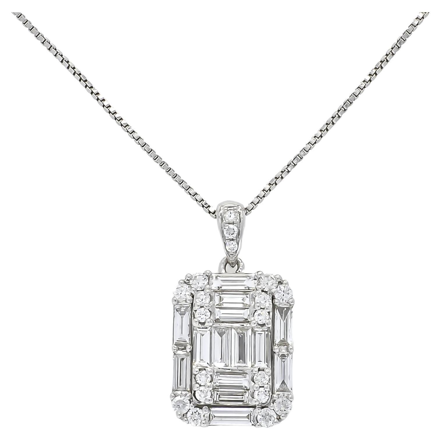 Natural Diamond 1.80 carats 18KT White Gold Cluster Pendant Chain Necklace For Sale