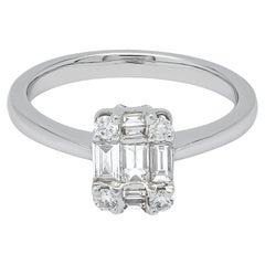 Bague grappe carrée en or blanc 18 carats avec diamants naturels et illusion d'éclat R54981A