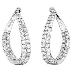 Pendiente de aro con diamantes redondos naturales de 1,30 quilates en oro blanco de 18 quilates con entrada y salida