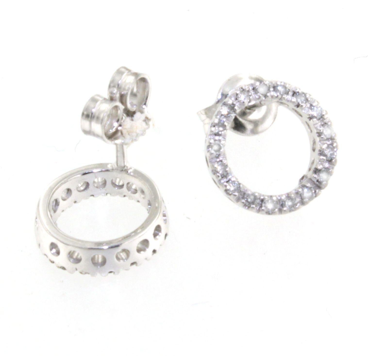 Women's or Men's 18Kt White Gold Natural White Diamonds Fashion Classic Stud Earrings For Sale