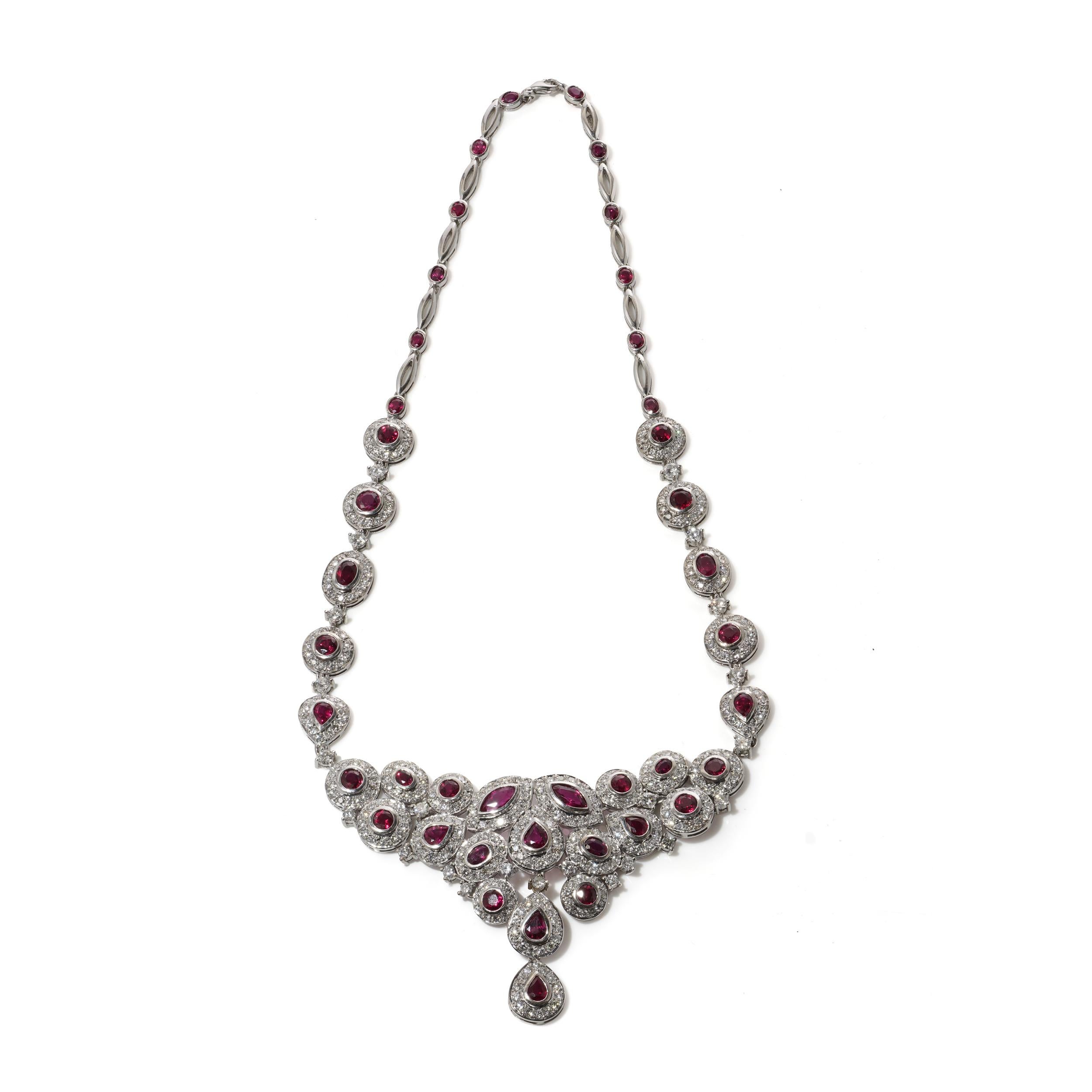 18kt White Gold Necklace with 7.55ct Diamonds & 14.15ct Rubies In Good Condition For Sale In Braintree, GB