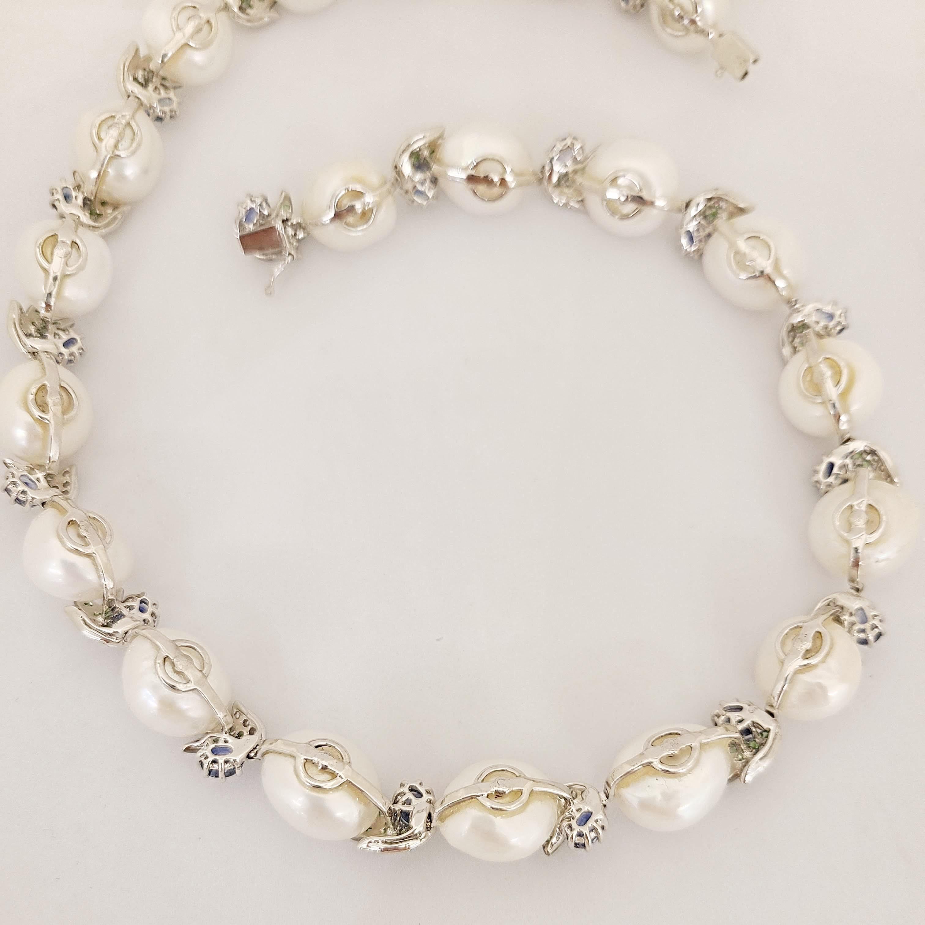 18 Karat Gold Halskette mit Barockperlen, Saphiren, Tsavoriten und Diamanten für Damen oder Herren im Angebot