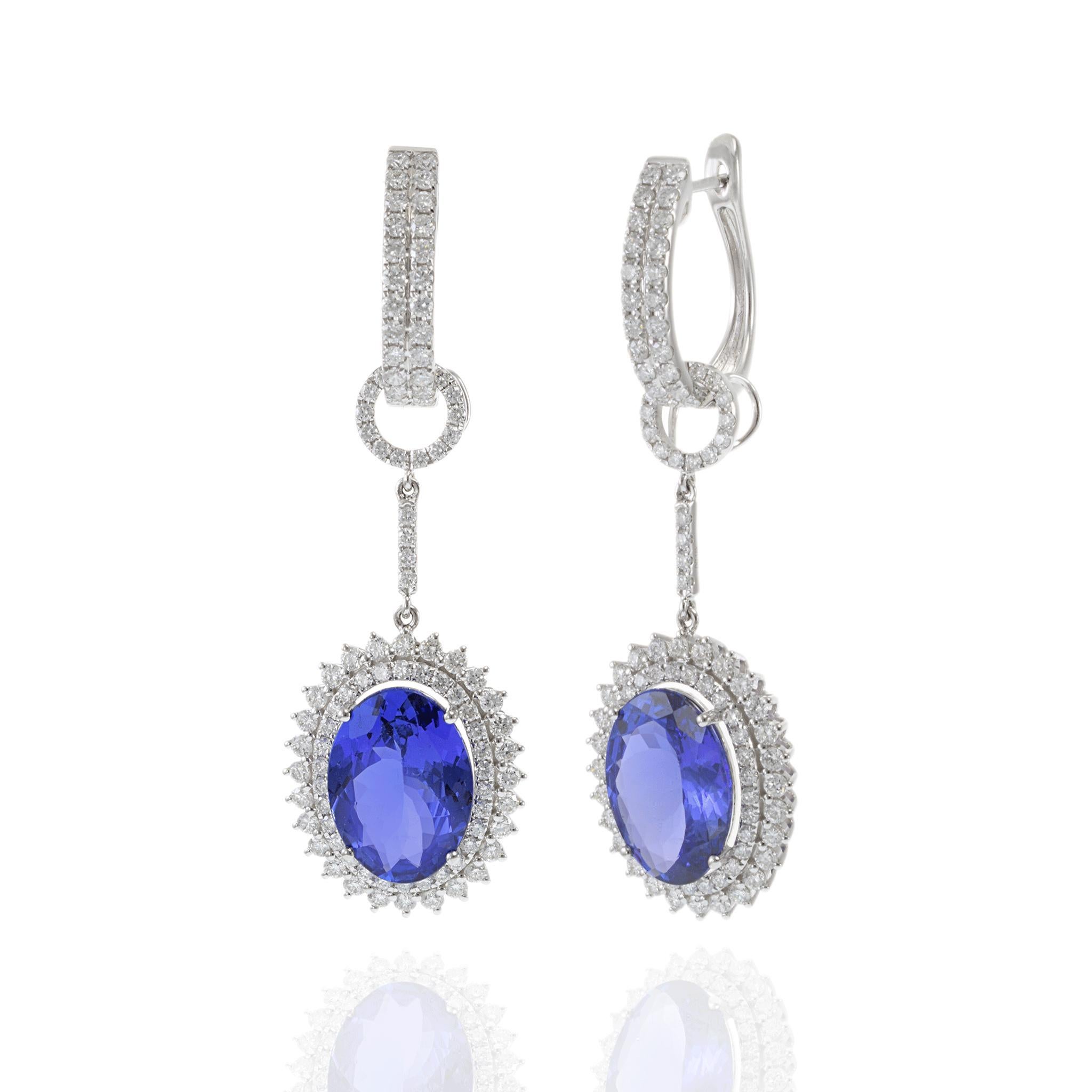 Taille ovale Boucles d'oreilles pendantes en or blanc 18KT Tanzanite ovale et diamant en vente