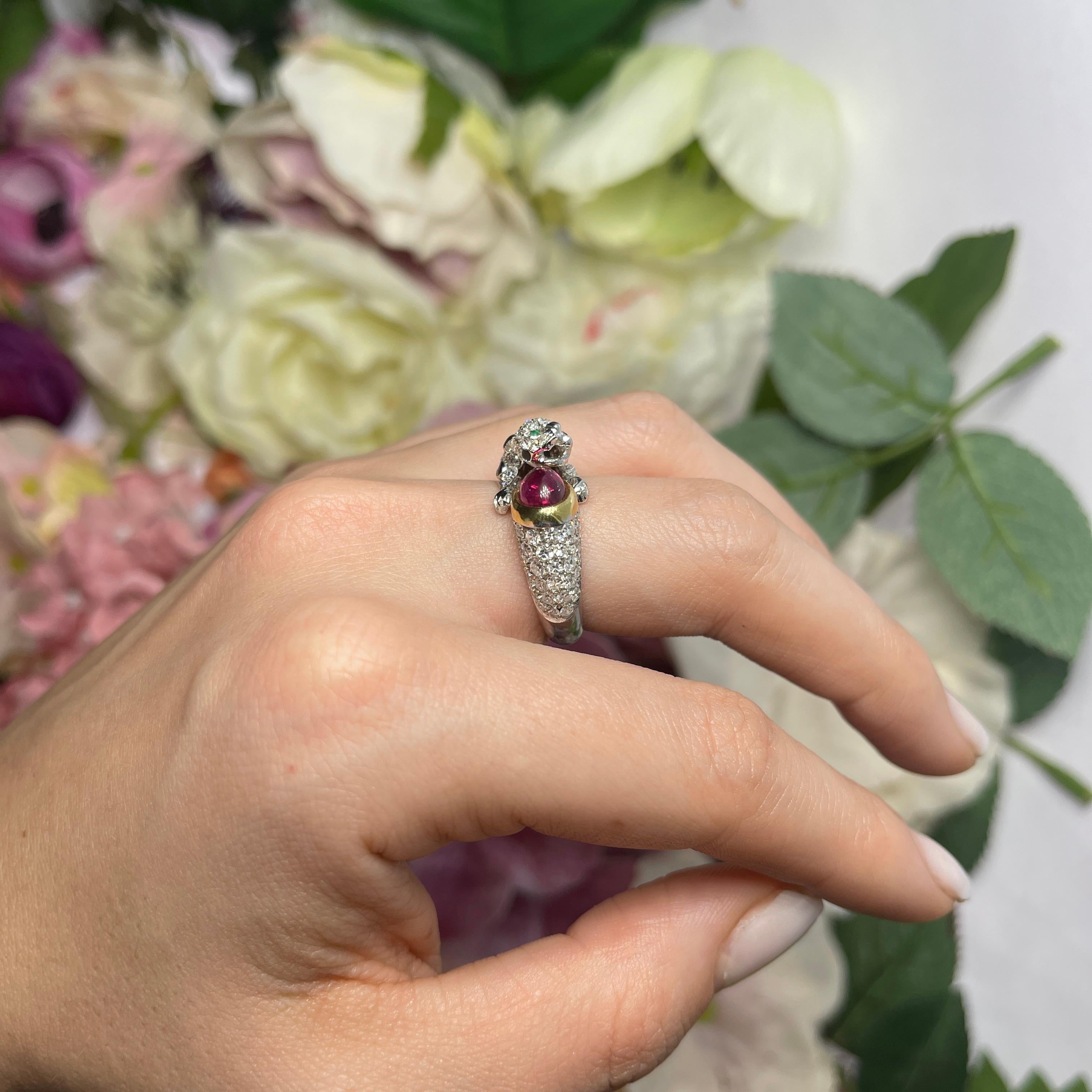 18kt White Gold Panther Band Ring with Diamonds and Cabochon Ruby For Sale 6