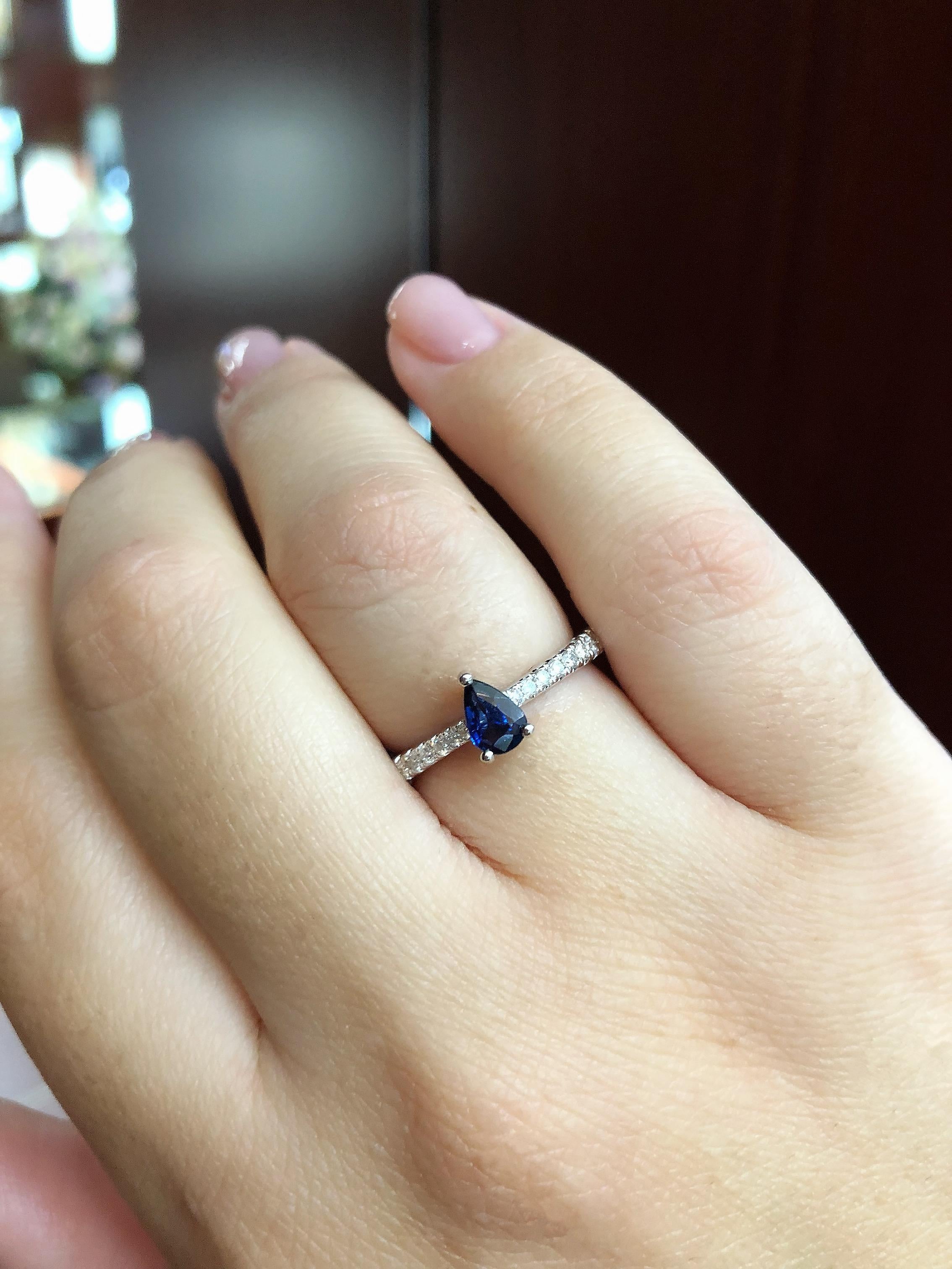 Pear Cut 18 Karat White Gold Pear Shape Blue Sapphire and Diamonds Engagement Ring For Sale