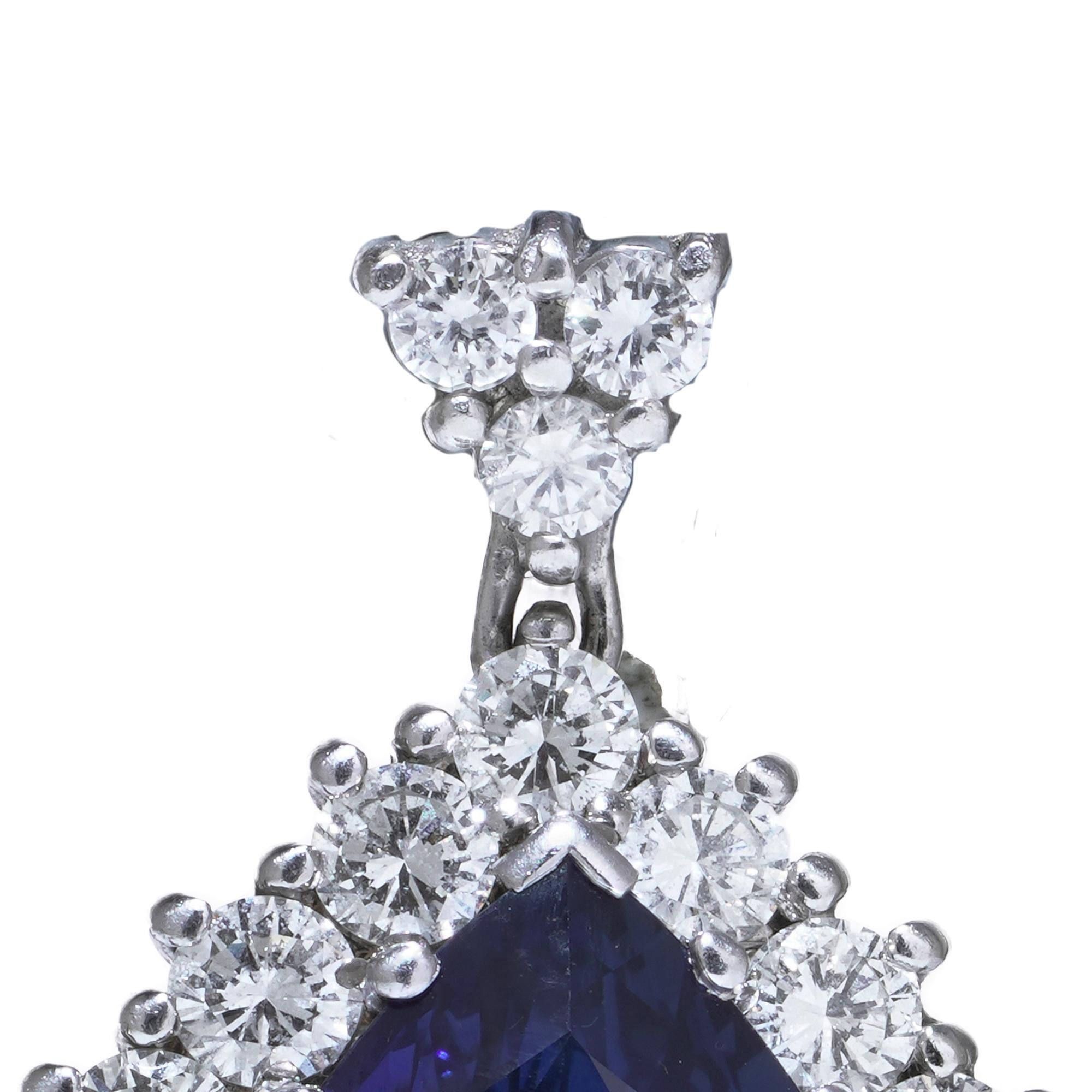 18kt White Gold Pear-Shape Sapphire & Diamond Pendant For Sale 1