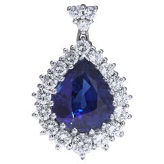 18kt White Gold Pear-Shape Sapphire & Diamond Pendant 18kt White Gold Pear-Shape Sapphire & Diamond Pendant