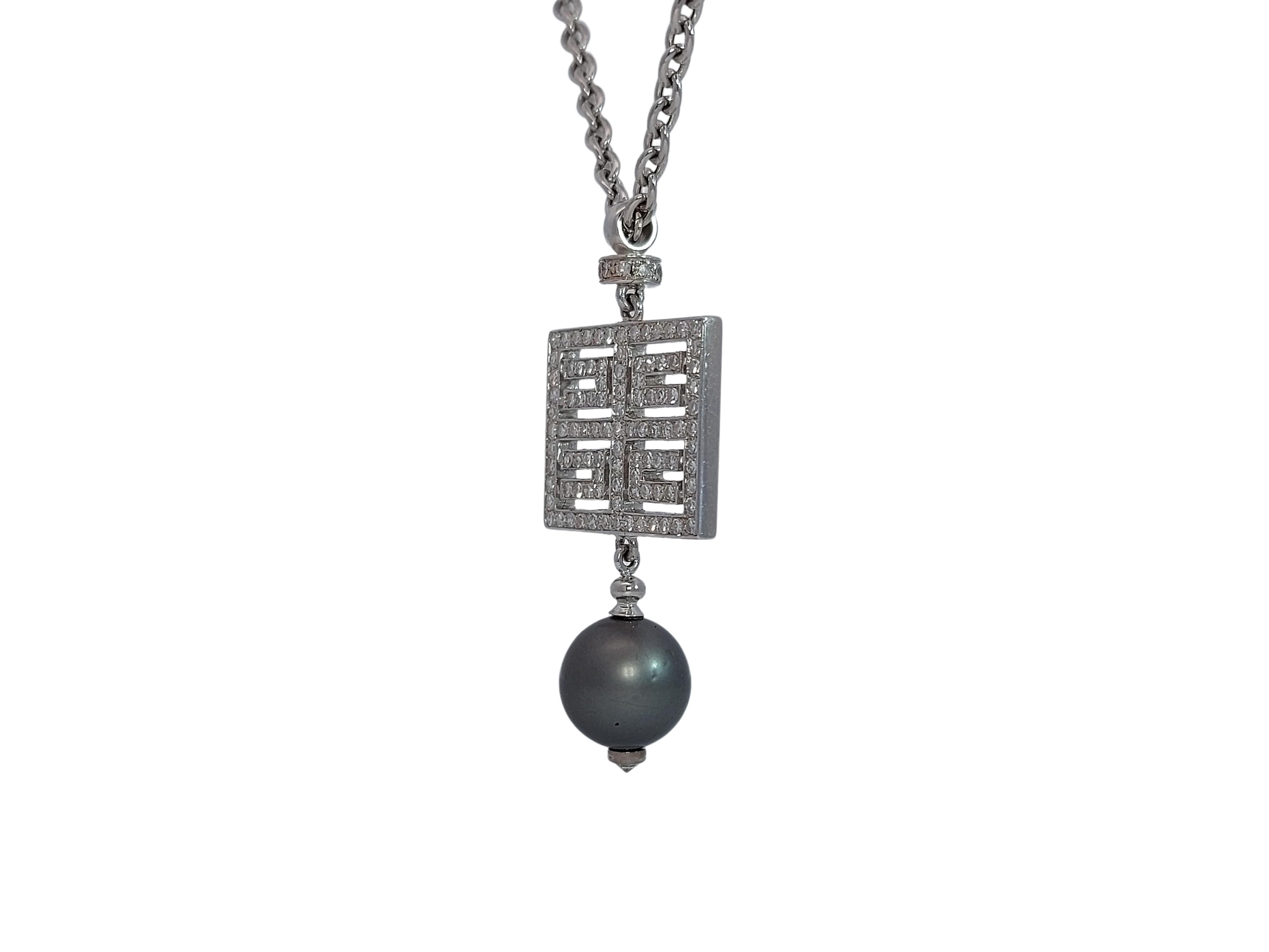 Artisan 18kt White Gold Pendant / Necklace With 1.08ct Diamonds & Black Tahiti Pearl For Sale