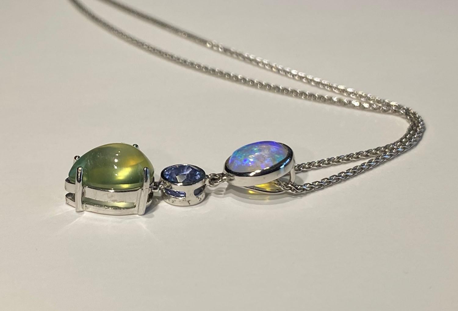 18kt White Gold Pendant with Opal, Sapphire & Phrenite For Sale 5