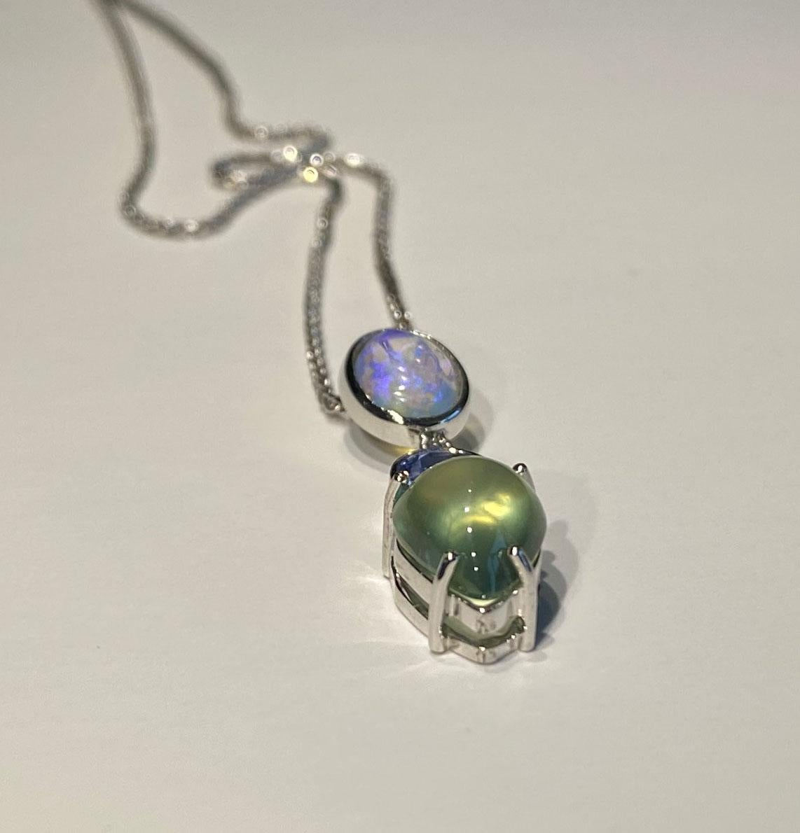 18kt White Gold Pendant with Opal, Sapphire & Phrenite For Sale 3