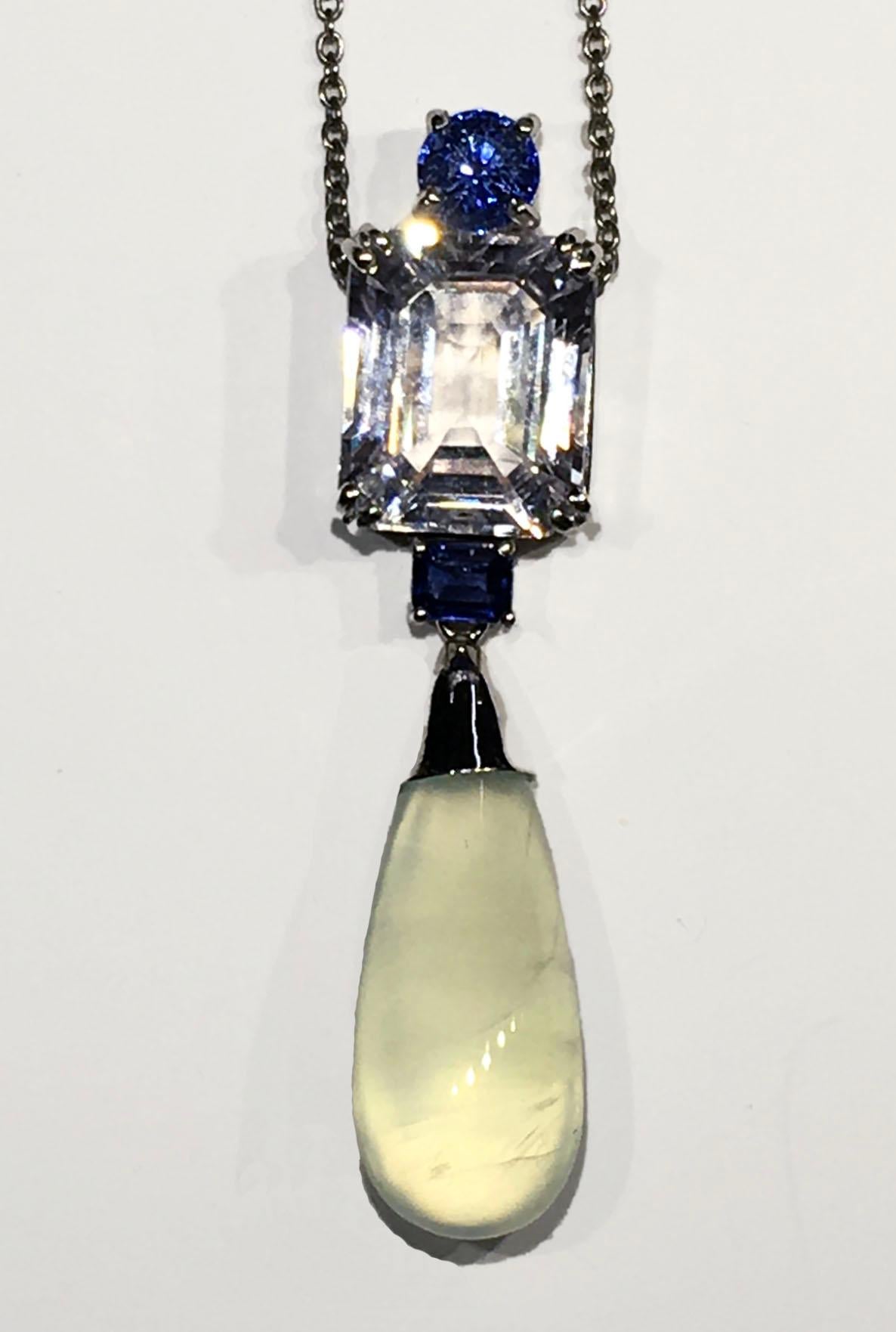 A Morganite, Sapphire and Prehnite Dangle Pendant set in 18kt White Gold For Sale 4