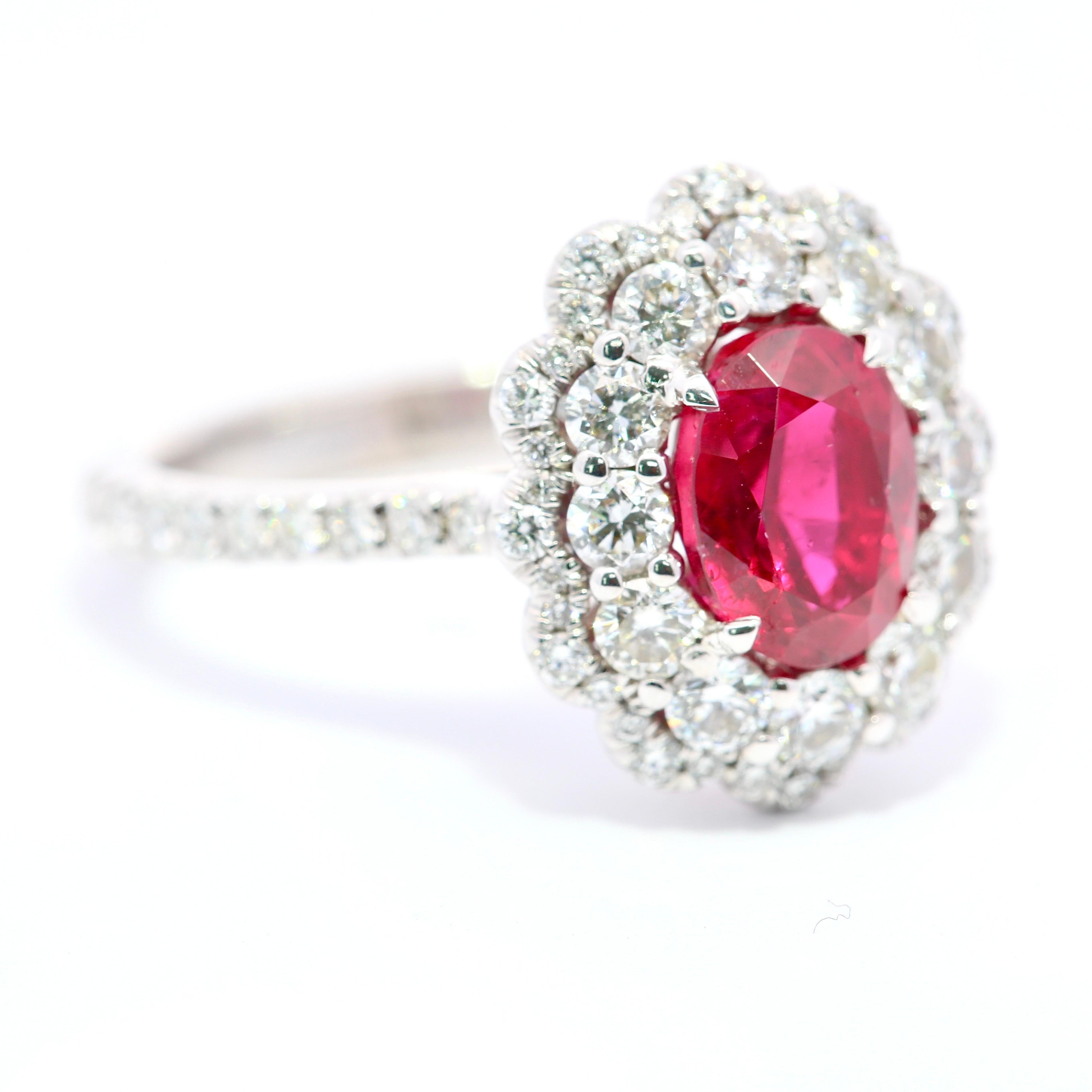 18kt Weißgold 'Taubenblut' Rubin- und Diamantring für Damen oder Herren