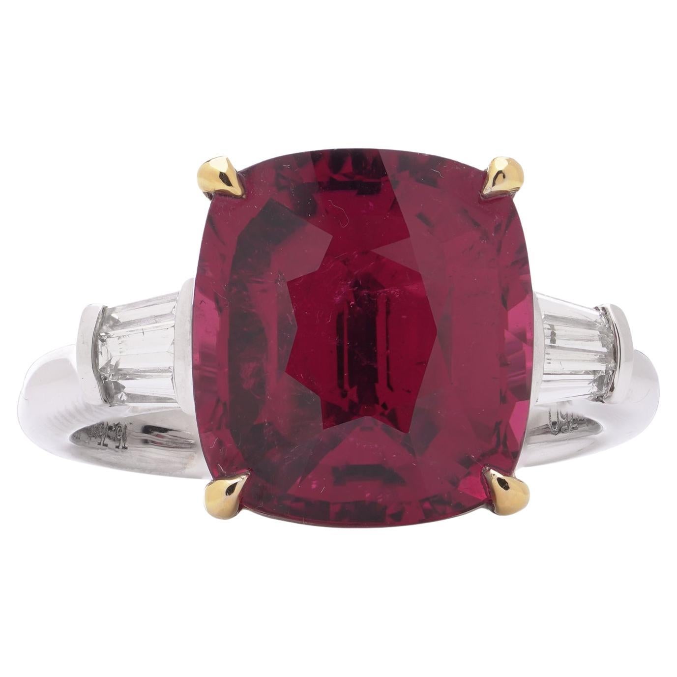 Anello in oro bianco 18kt con tormalina rosa e diamanti in vendita