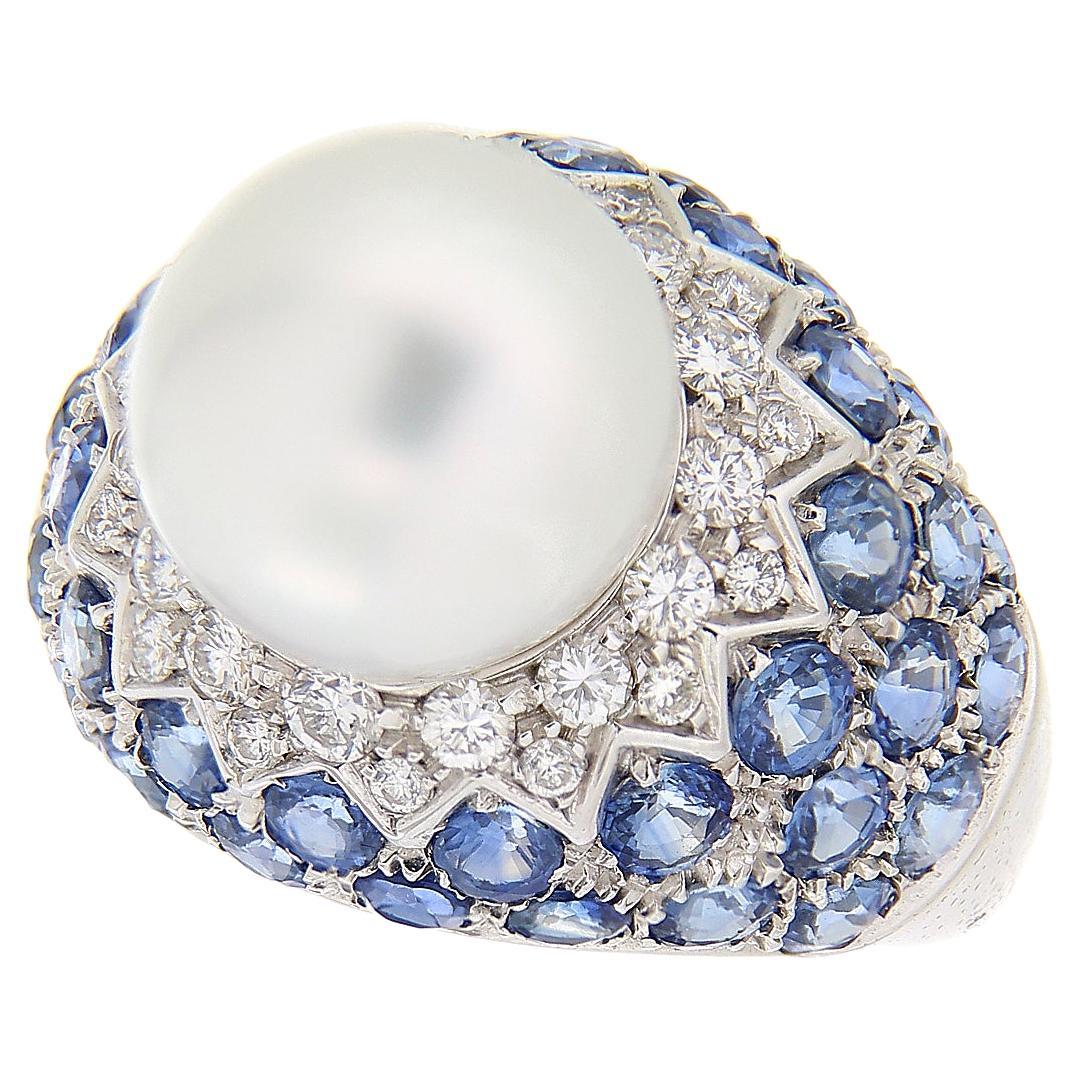 18Kt White Gold "Queen Pearl" Ring Diamonds 0.78ct Blue Sapphires 5.95ct For Sale