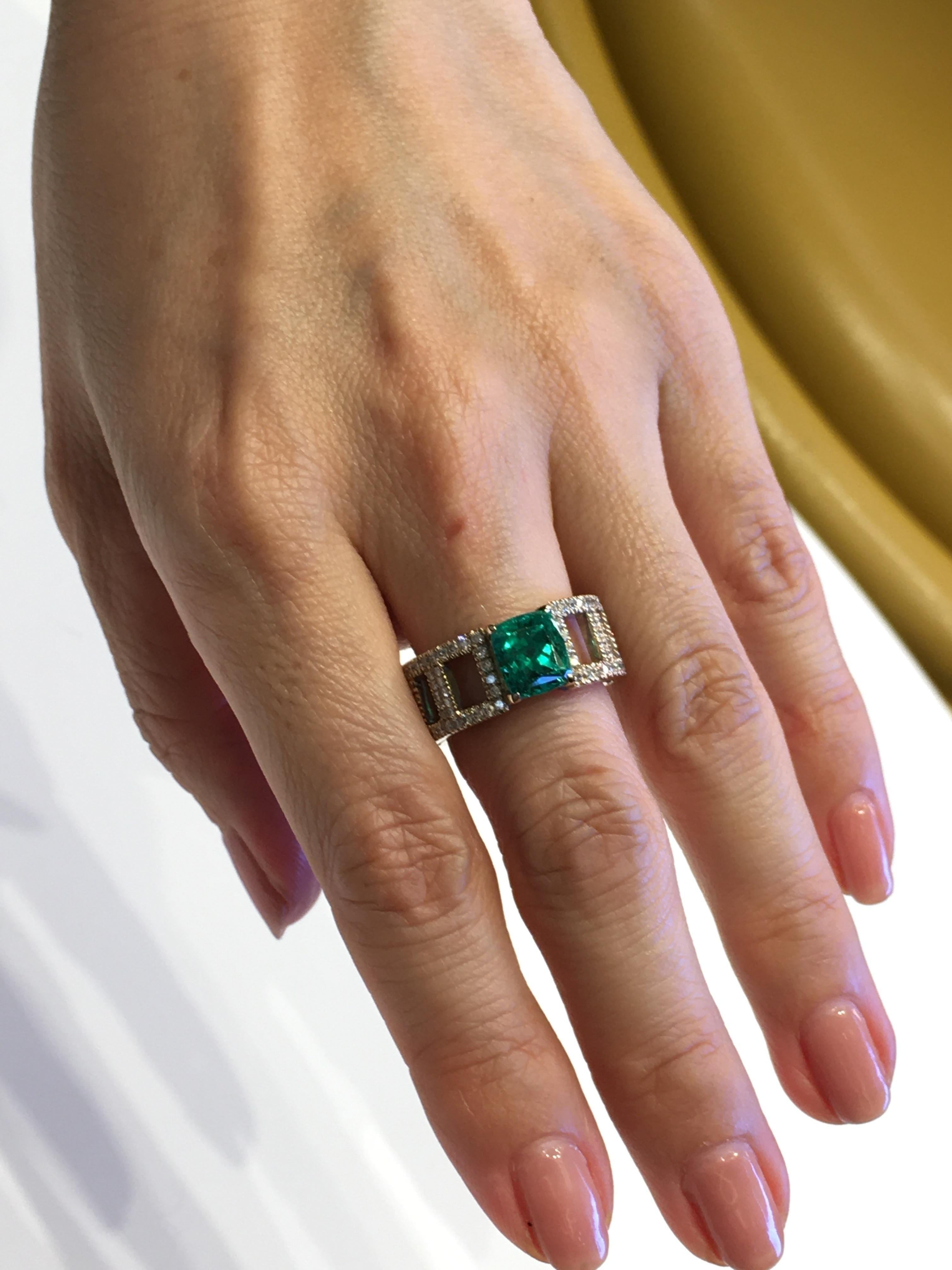 Women's 18kt White Gold Ring, 1.50ct Diamonds, 2.33ct Emeralds Cocktail Ring For Sale