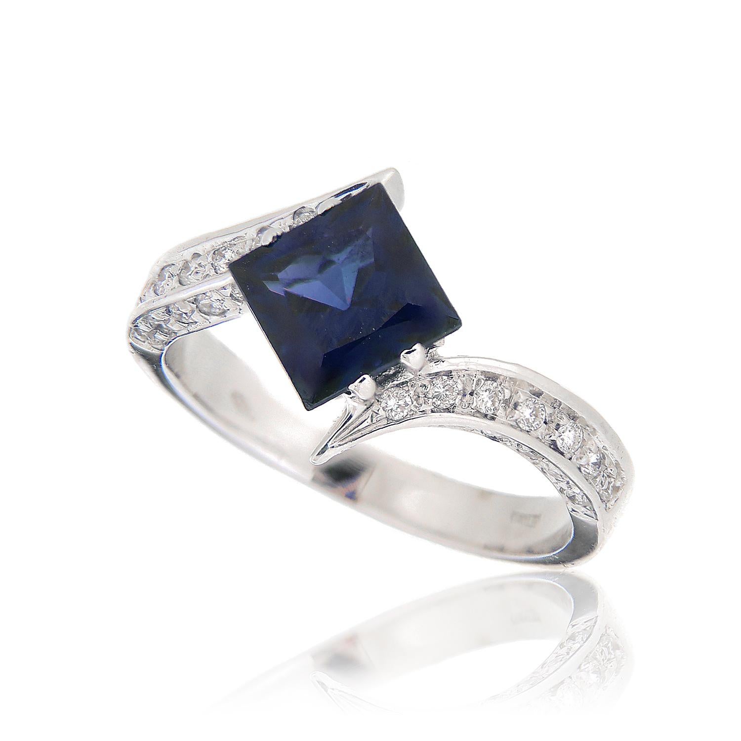Women's 18kt White Gold Ring Blue Carré, Cut Iolite 1.80 Carat White Diamonds 0.40 Carat For Sale