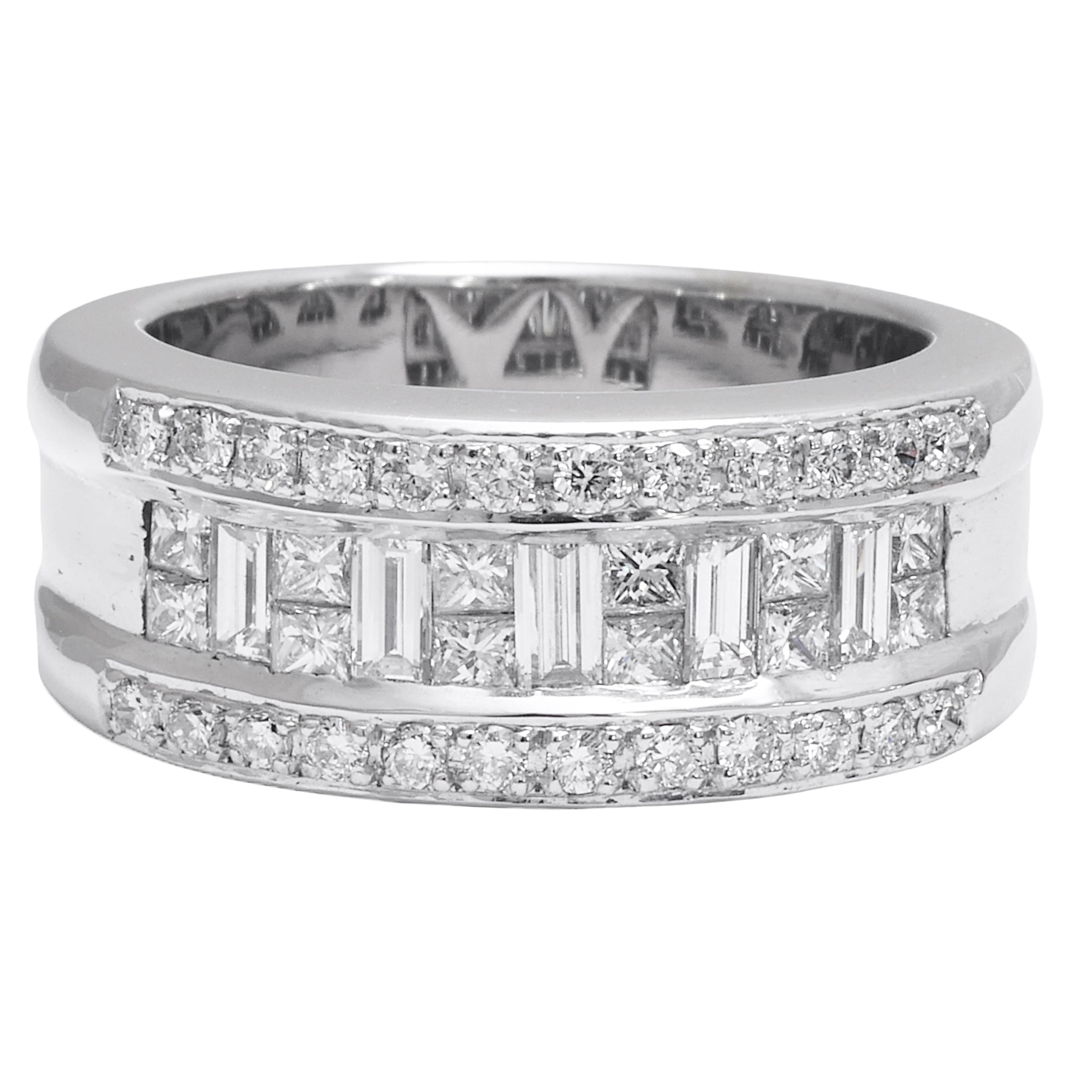 18kt. White Gold Ring Brilliant, Emerald, Baguette Invisible Cut Diamonds 1.07ct For Sale