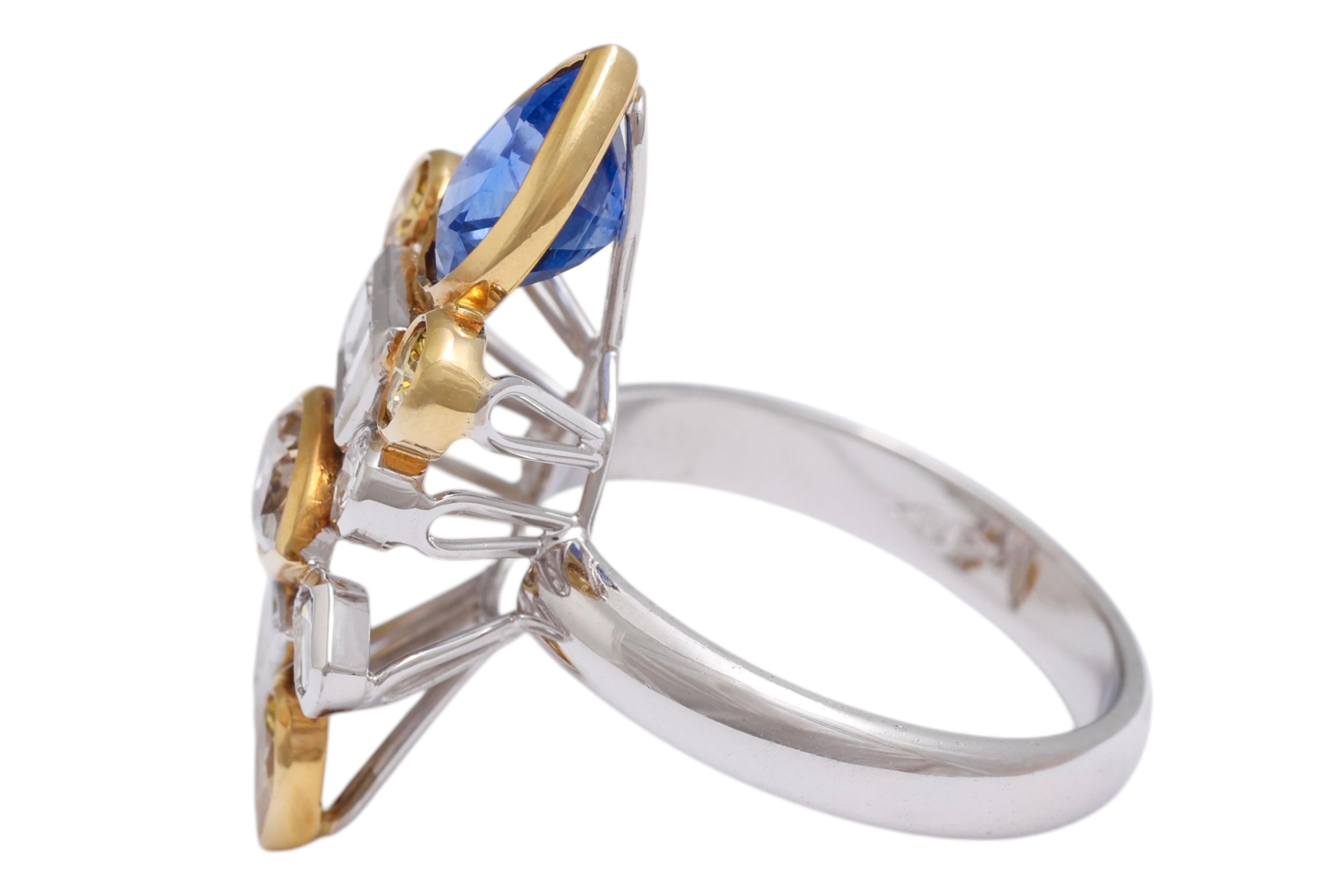 Pear Cut 18kt white Gold Ring Depicting a Fish with 2.03ct Diamonds, 2.29ct Sapphires For Sale