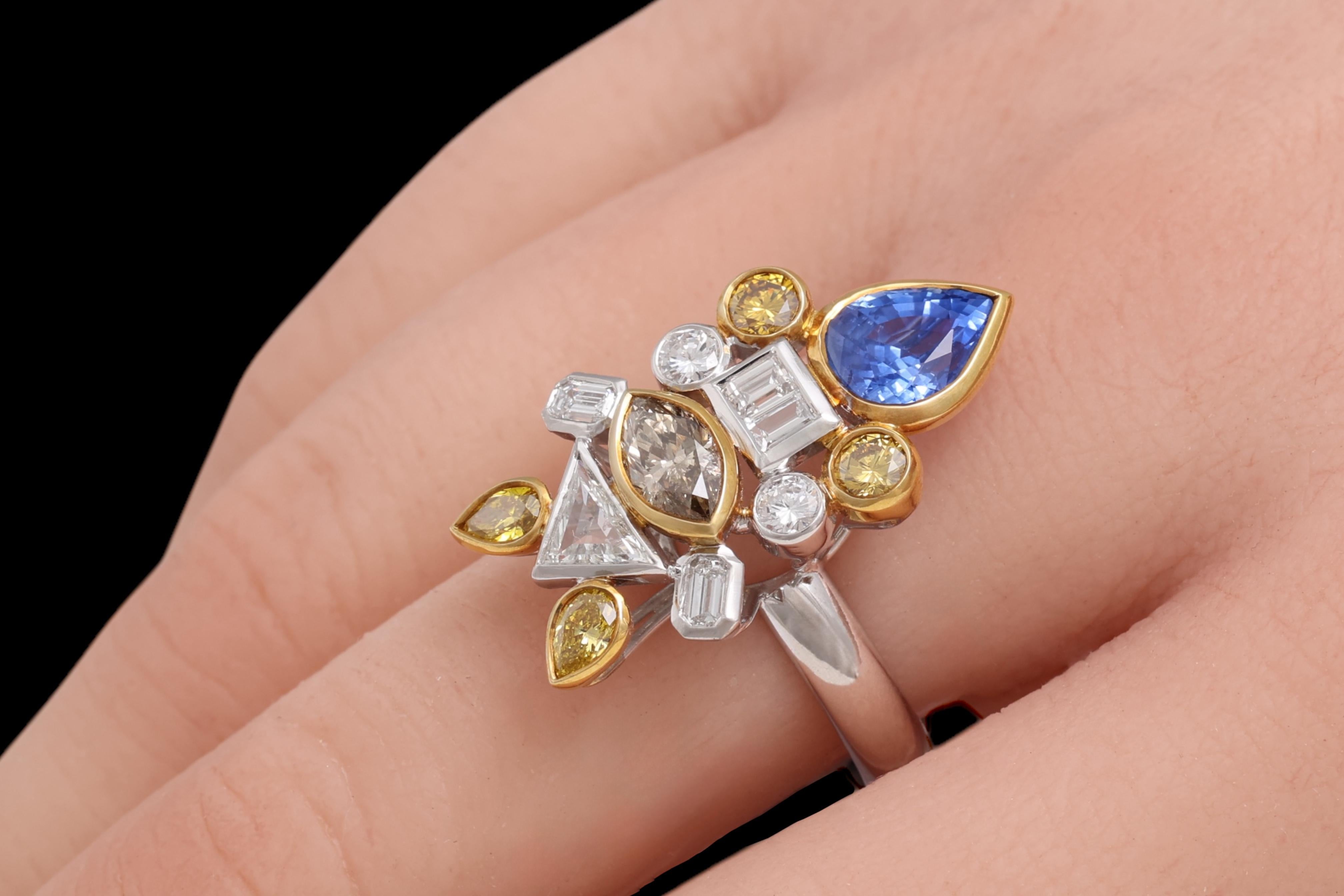 18kt white Gold Ring Depicting a Fish with 2.03ct Diamonds, 2.29ct Sapphires For Sale 7