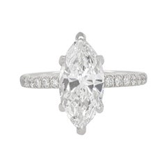 18kt White Gold Ring Marquise Diamond 2.00 D-vs2 Ce with 0.55ct Diamonds Setting