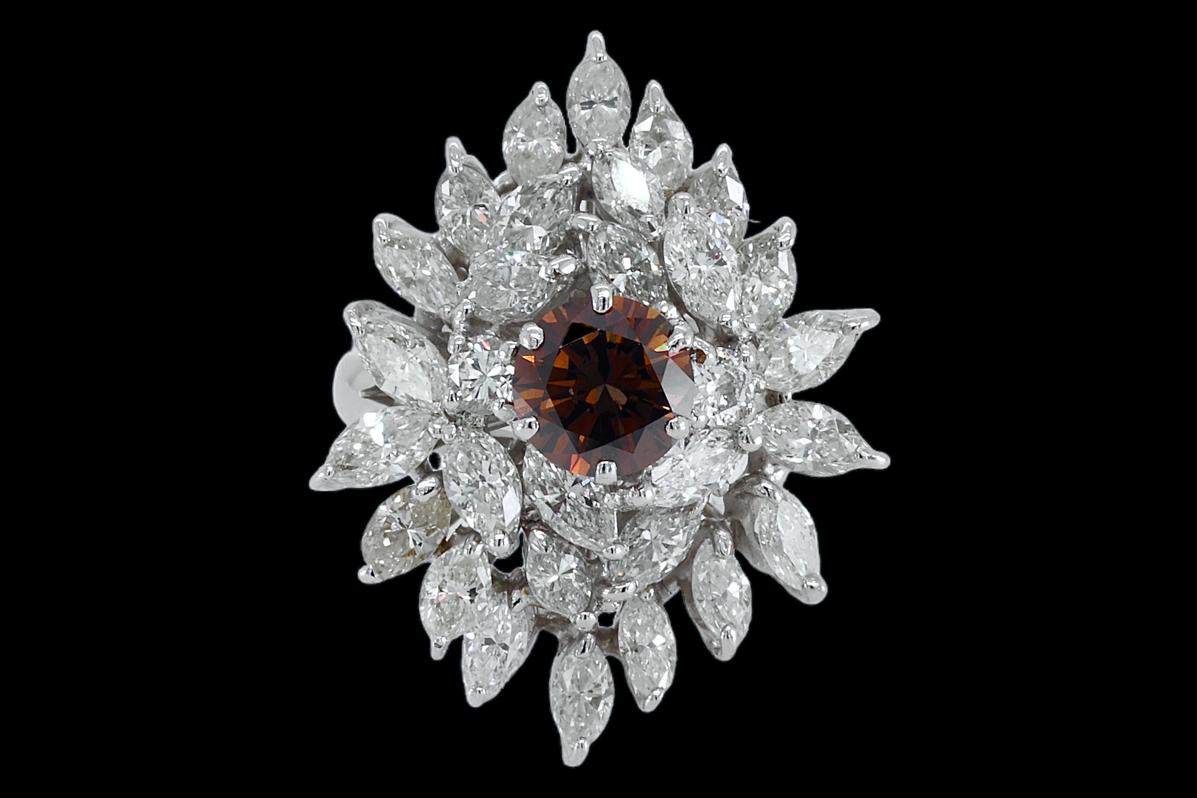 18kt White Gold Ring with 1.4ct Brown Diamond, Marquise & Brilliant Cut Diamonds For Sale 6