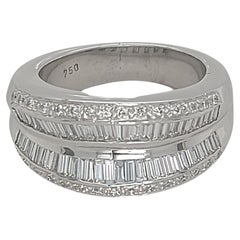 18kt White Gold Ring with 2 ct Baguette & Brilliant Cut Diamonds
