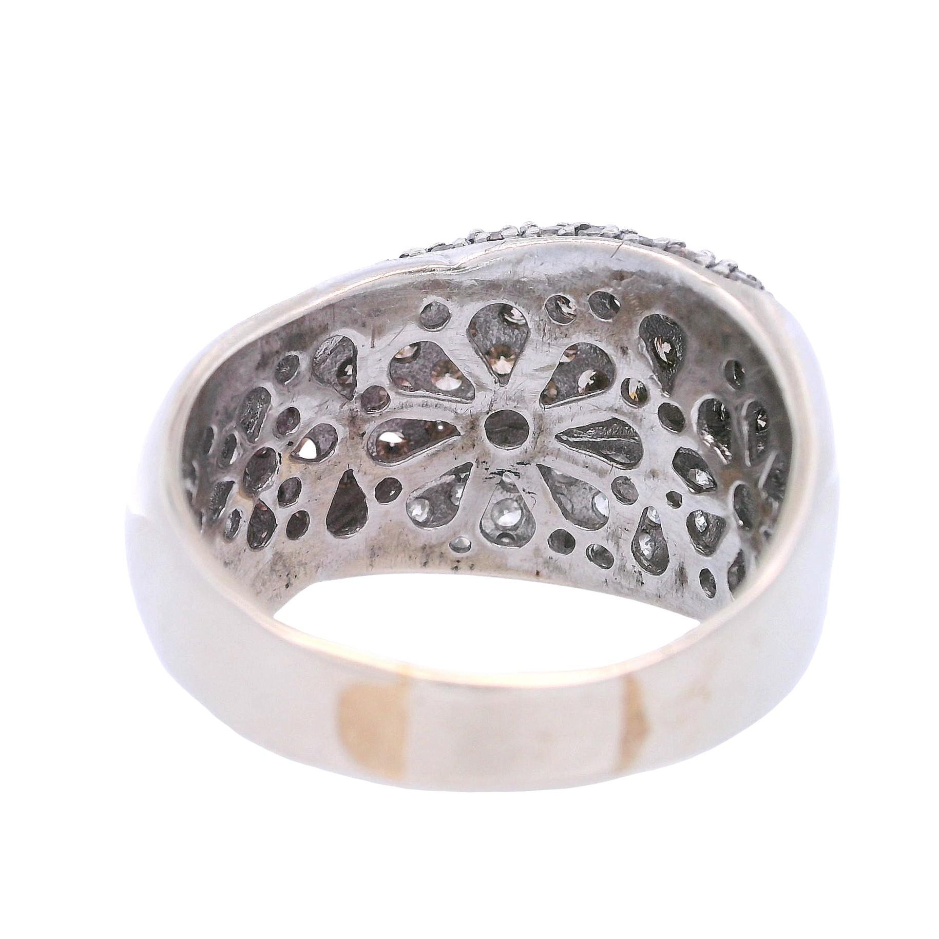 18kt white Gold Ring with 3.25 Cts in white & Champagne Diamonds in vendita 2
