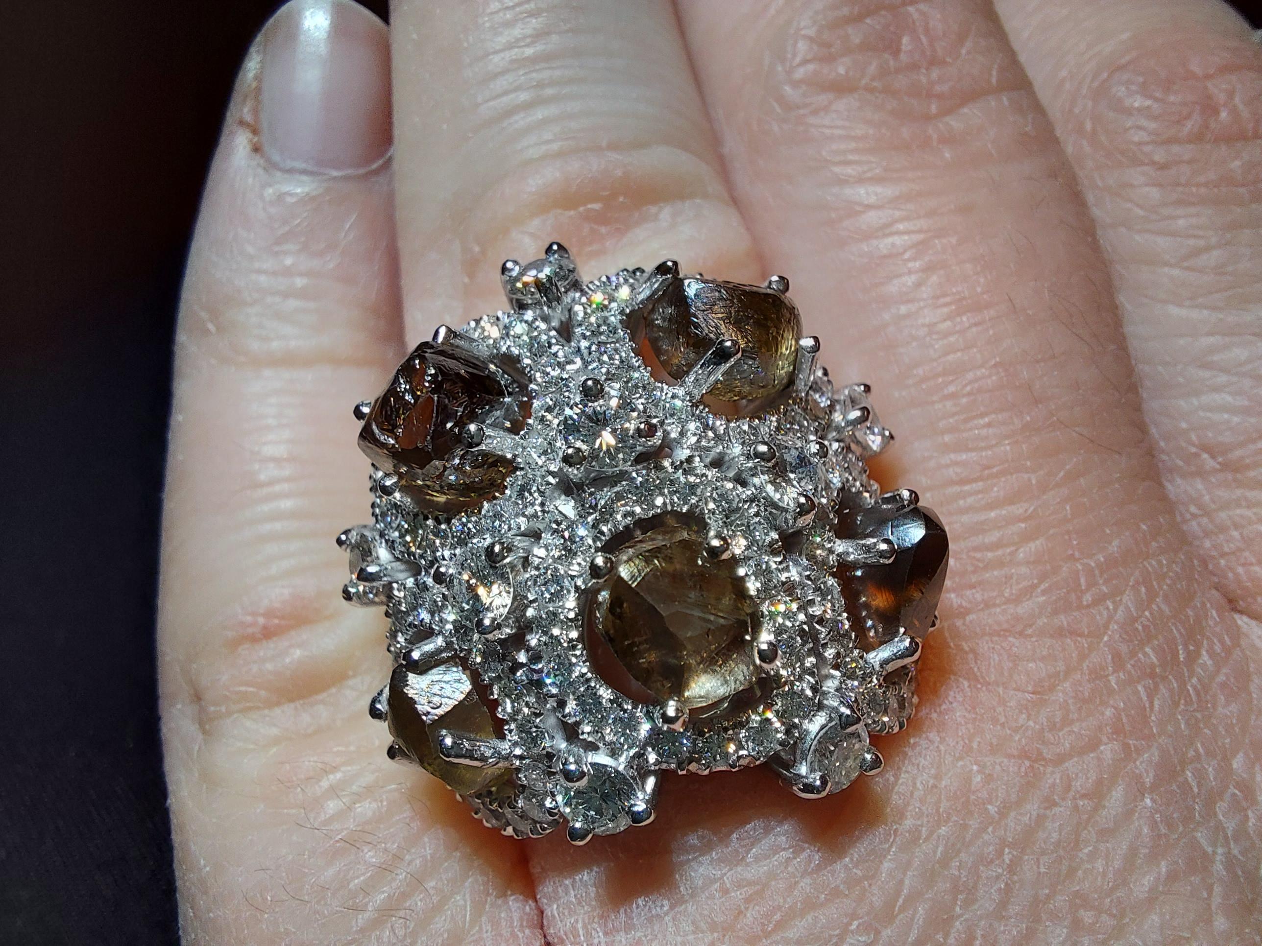 Anillo de oro de 18 quilates con diamantes en bruto de 6,11 quilates, diamantes talla brillante de 1,7 quilates en venta 9