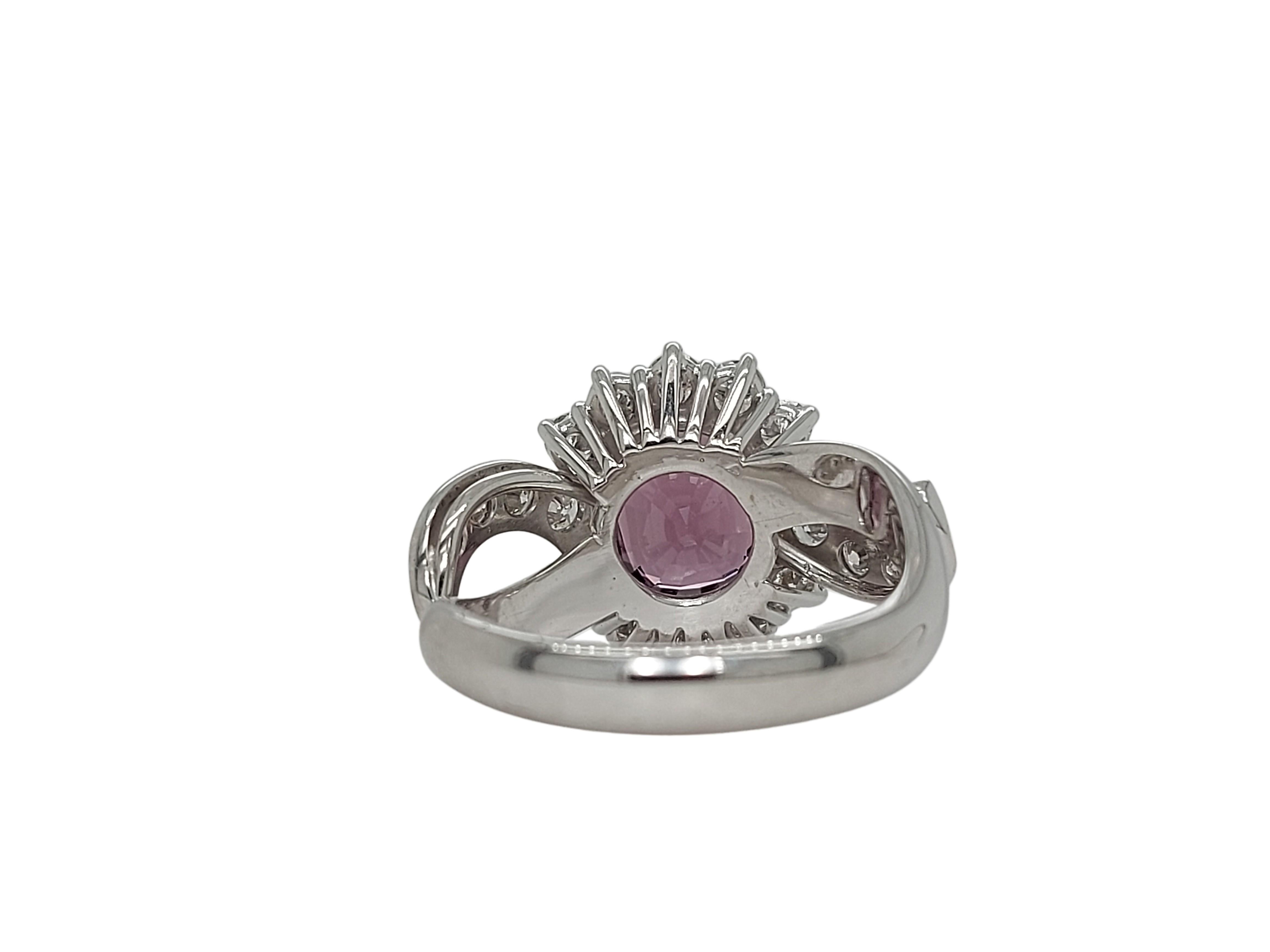 18kt White Gold Ring with a 3.25 Ct No Heat Spinel Stone and 1.2ct Diamonds For Sale 5