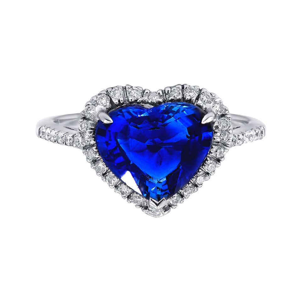 Magnificent 18kt Blue Sapphire Diamond Ring with Two Pear Shape ...