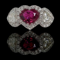 18kt White Gold Ring with Heart Shaped Ruby and Diamonds , CGL Certified