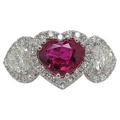 18kt White Gold Ring with Heart Shaped Ruby and Diamonds , CGL Certified